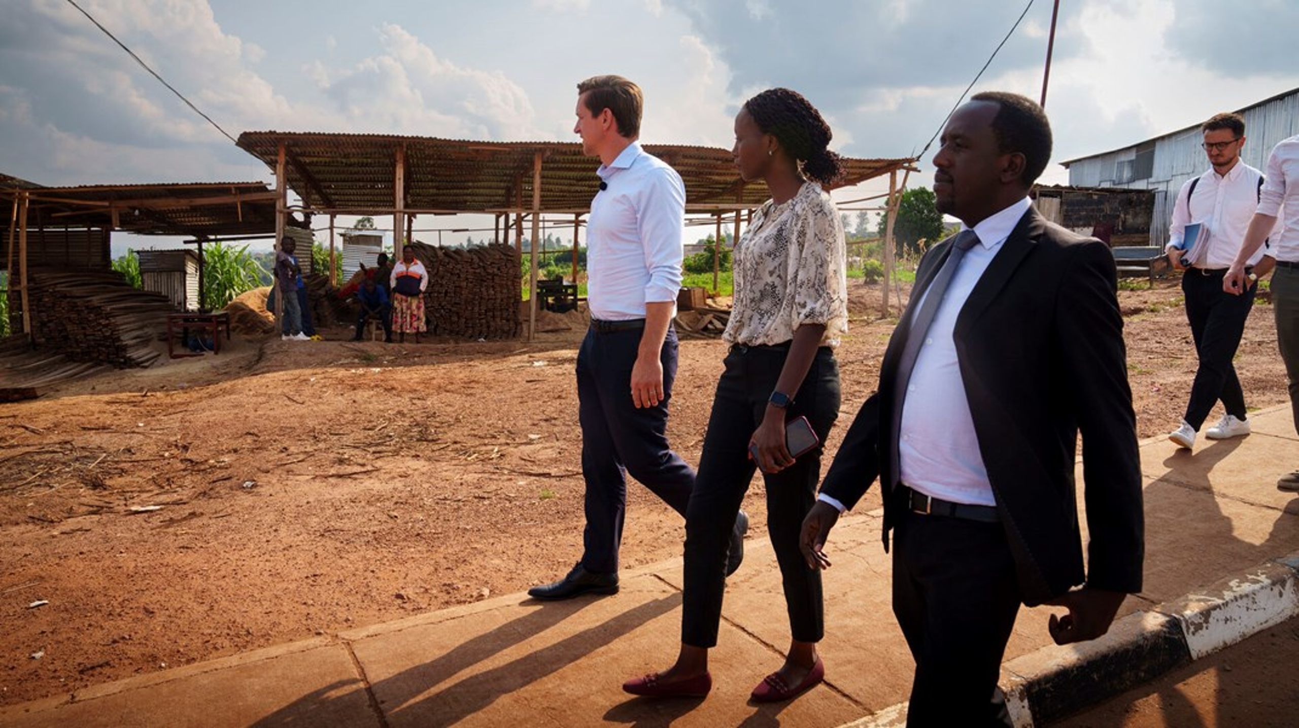 Næste stop Rwanda-modellen? Regeringen håber på gennembrud i denne uge i EU, som kan rydde juridiske sten af vejen for etablering af flygtningecentre i lande uden for Unionen, som danske socialdemokrater har drømt om i mange år.