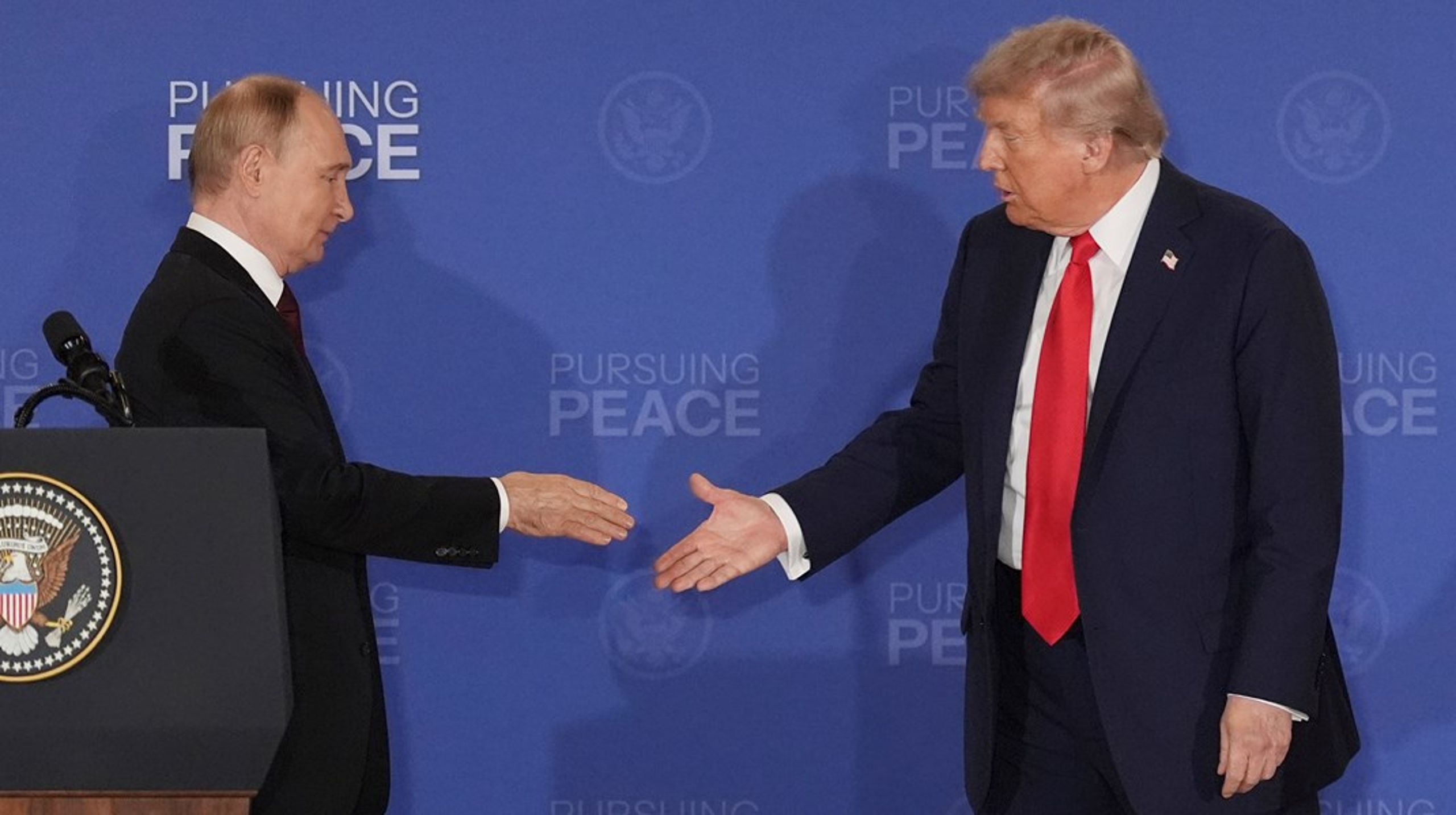 Uanset hvordan man vender og drejer det, er der ingen tegn på, Putin er villig til at lave en reel aftale. Den fred, som Putin taler om, er en russisk fred, som vil efterlade det resterende Ukraine så svagt, at det ville blive kvalt,&nbsp;skriver Jacob Kaarsbo.