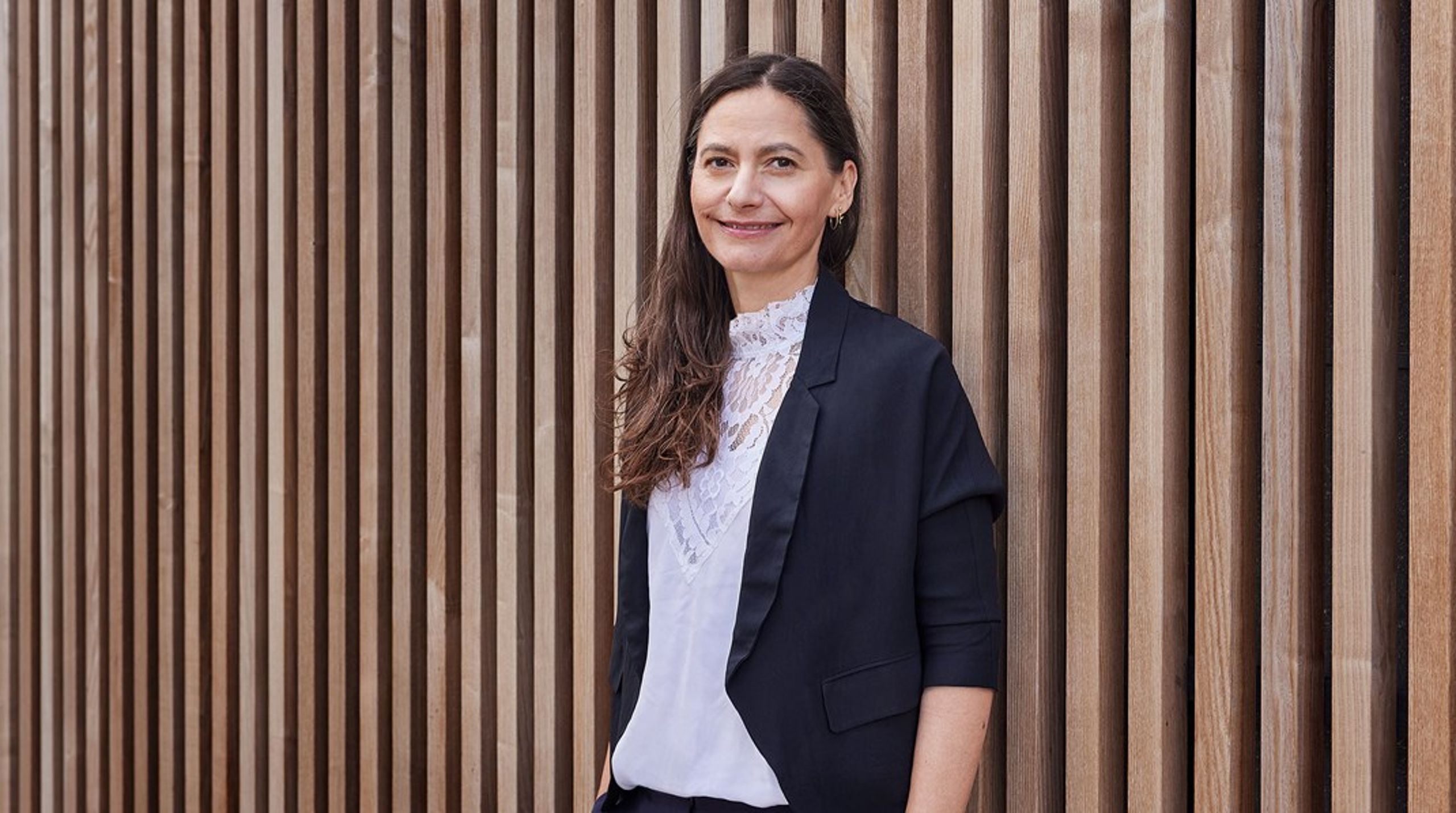 Camilla Højgaard Nejst er ny fondsrådgiver i Velux Fonden, hvor hun skal styrke arbejdet med området <i>Voksenlivets overgange og forandringer</i>.