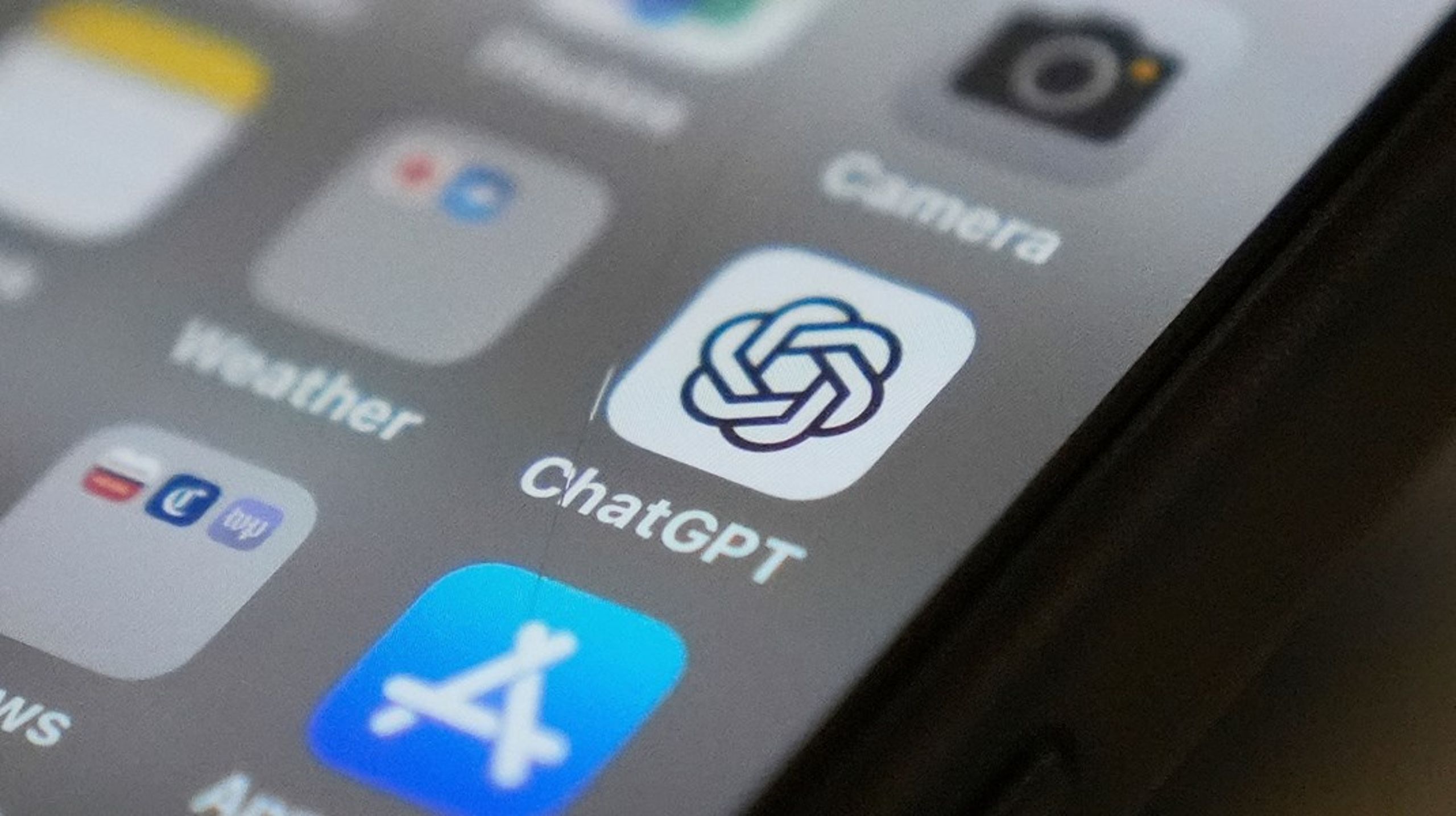 At forlade sig på big techs gode vilje er ikke en passende strategi til at forhindre krænkelser af ophavsretten, skriver Maria Fredenslund.