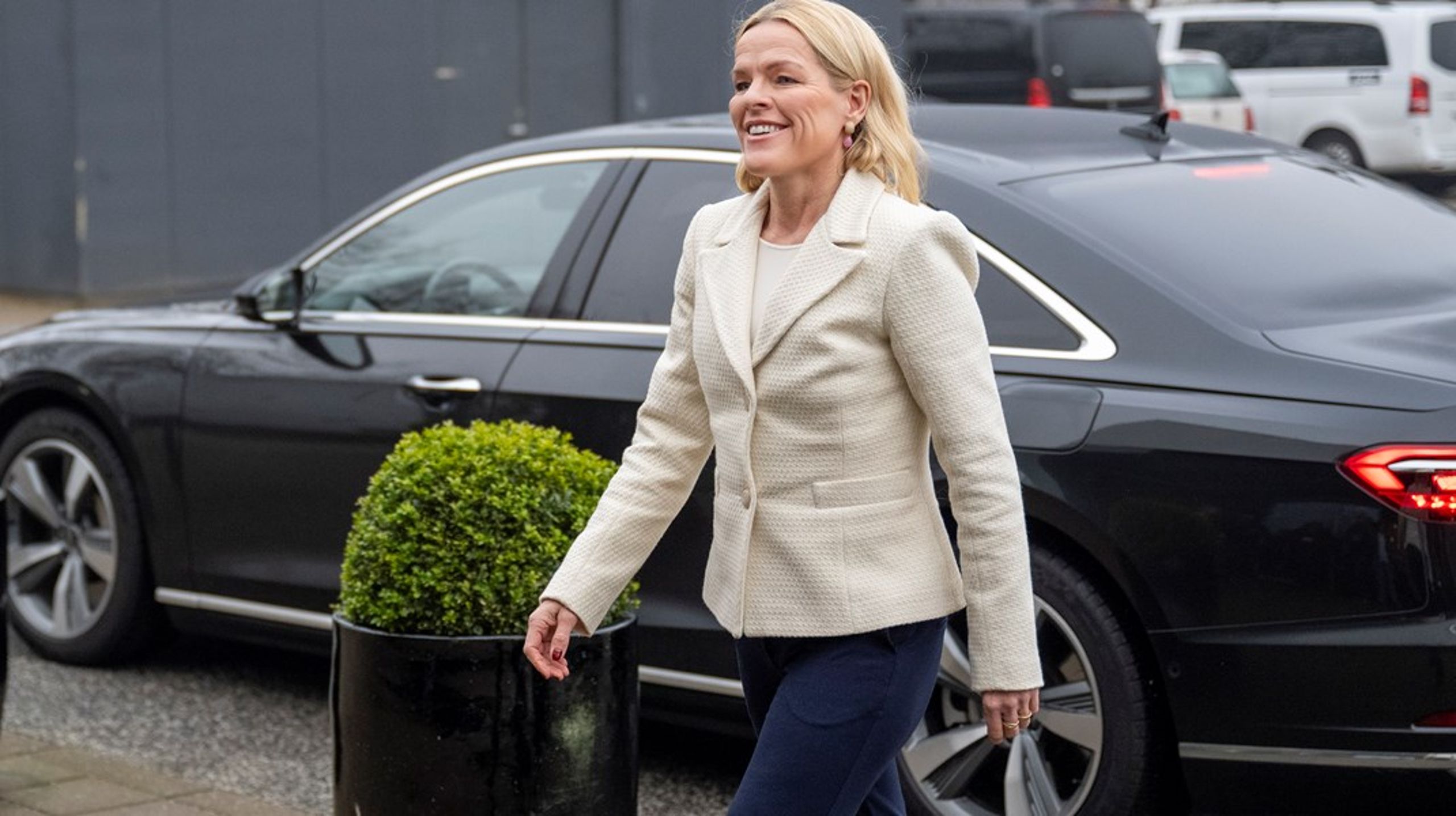 Ældreminister Mette Kierkgaard (M) har fået flere embedsfolk omkring sig.