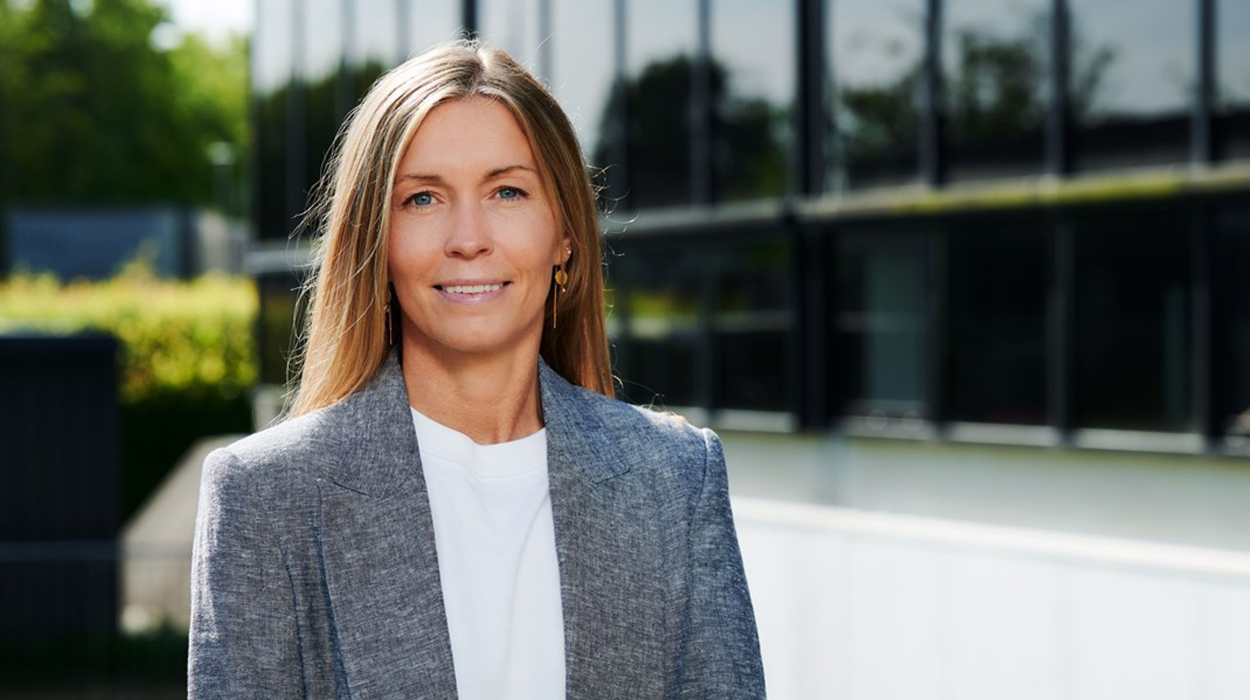 Vi har faktisk udviklet en intern sprogmodel, som giver medarbejderne de samme stærke muligheder som med løsninger som eksempelvis ChatGPT, men på en sikker platform, der kan håndtere fortrolige oplysninger, fortæller Malene Møller Nielsen.