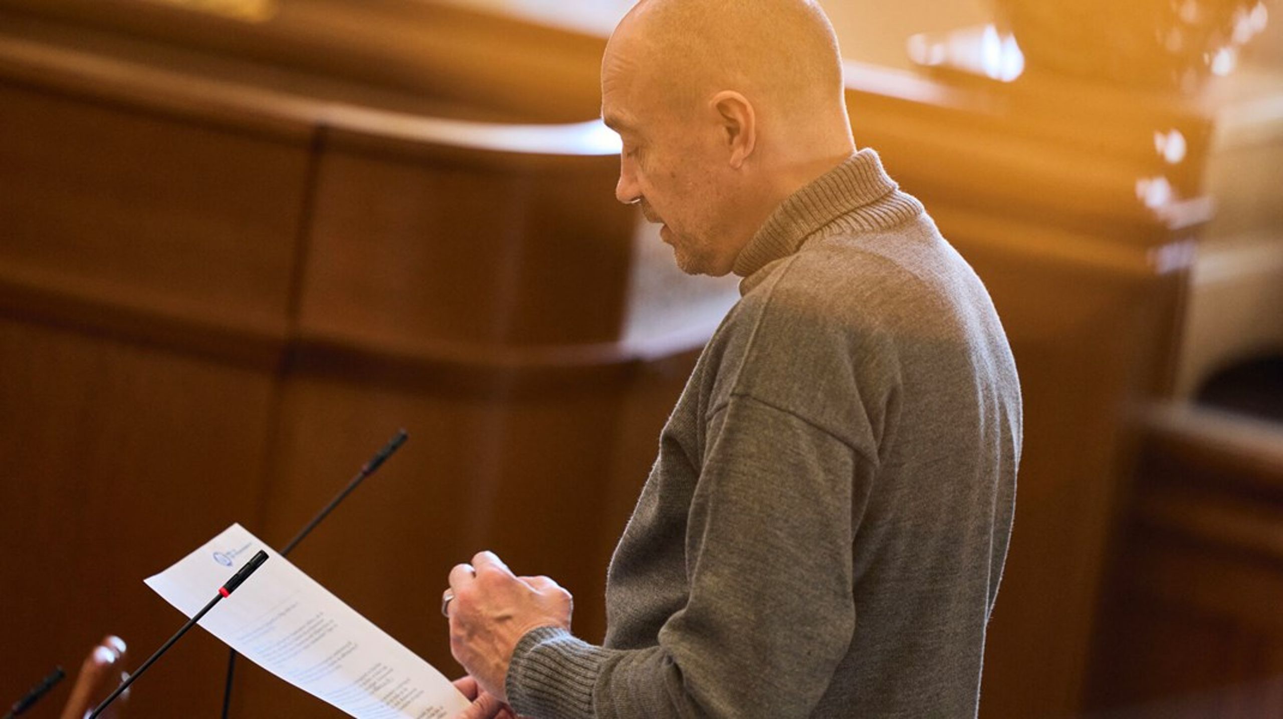 Virksomhederne skal ikke betale hele regningen for, at kommunale affaldsselskaber håndterer emballageaffald. Kan kommunerne ikke få pengene til at strække, er der "godt rum" til at&nbsp;effektivisere siger miljø- og ligestillingsminister Magnus Heunicke&nbsp;–&nbsp;&nbsp;nu med henvisning til "sund fornuft".