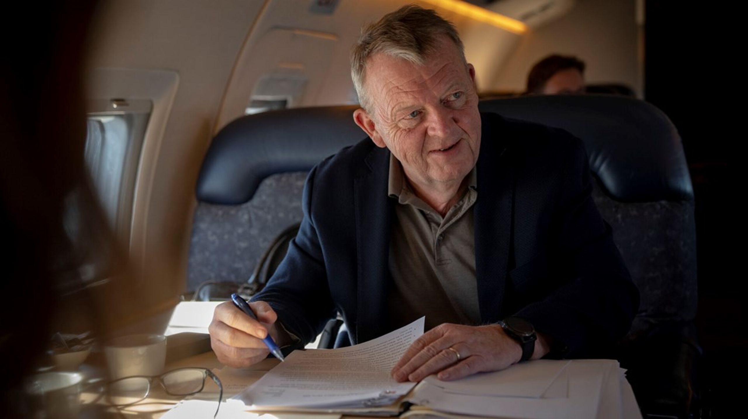 Der er sket meget i 2025, og
meget af det dårligt. Men for Lars Løkke Rasmussen (M) var det forgangne års
værste øjeblik den dag i februar, hvor Trump skældte ud på Zelenskyj i det
ovale værelse for åbent tæppe. "Det synes jeg var et absolut lavpunkt," siger
udenrigsministeren.