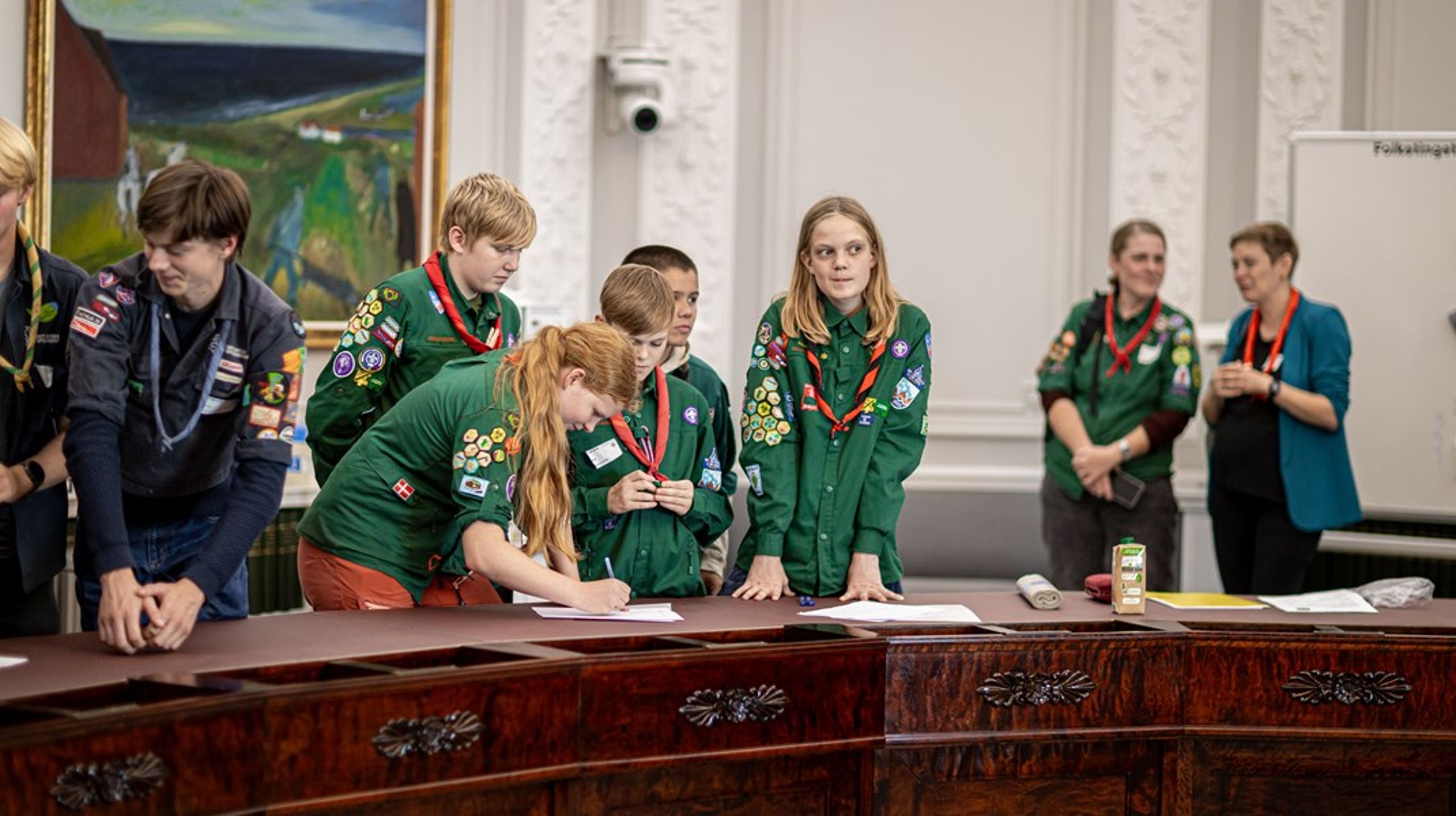 Selvom uniformen er forbundet med både autoritet og genkendelse, er den for mig ikke det afgørende for spejderbevægelsens bidrag til beredskabet. Det er i langt højere grad den ledertræning, man får som spejder, der er afgørende, skriver&nbsp;Kirstine Svansø Iversen.