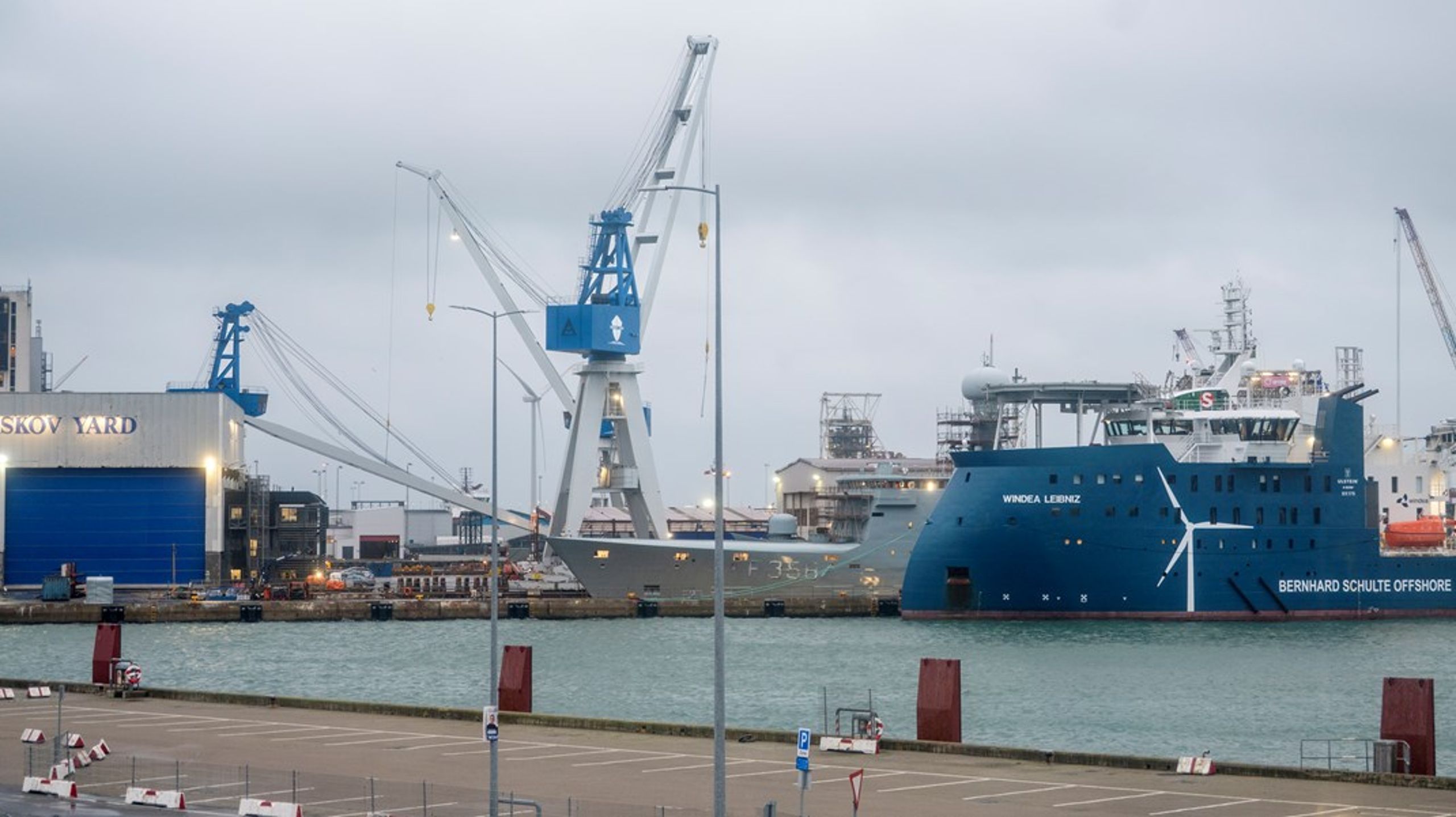 Power-to-X i stor skala kræver enorme investeringer, adgang til meget store mængder grøn energi og klare politiske valg, skriver Tine Kirk.