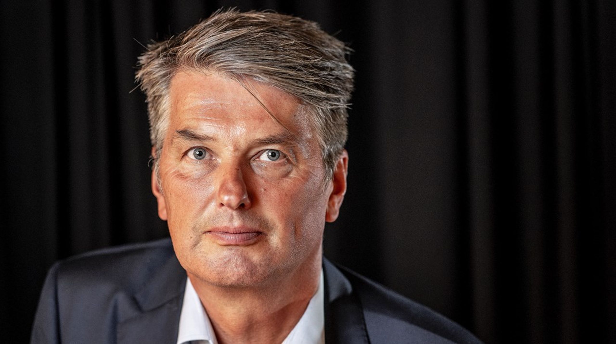 Kristian Tëar er blevet opsagt med øjeblikkelig virkning.