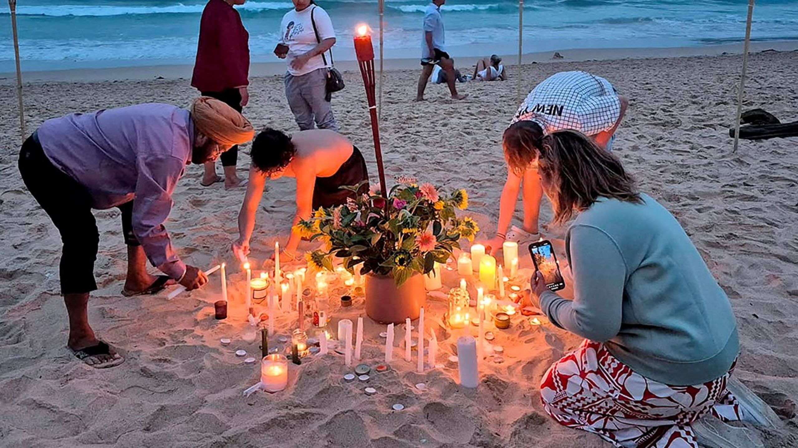 En fredelig Hannukah-fejring på Bondi Beach ved Sydney i Australien blev genstand for et terrorangreb, som kom til at koste 15 tilfældige jødiske festdeltagere og en af de to gerningsmænd livet, skriver&nbsp;Peter Fischer-Møller.