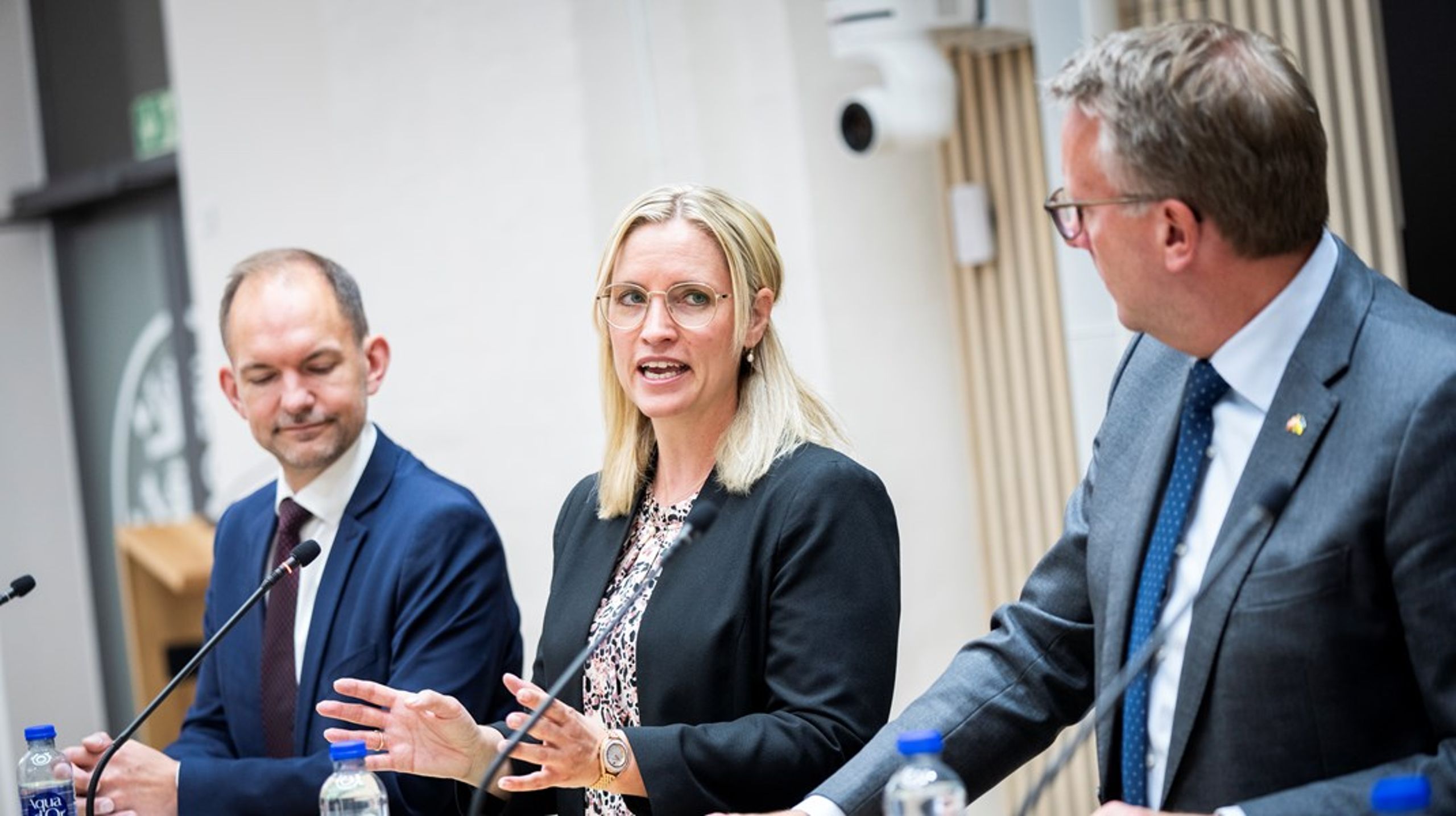 Økonomiminister Stephanie Lose og erhvervsminister Morten Bødskov side om side. De to ministre deler ikke synet på Tibi-initiativet. Arkivfoto.