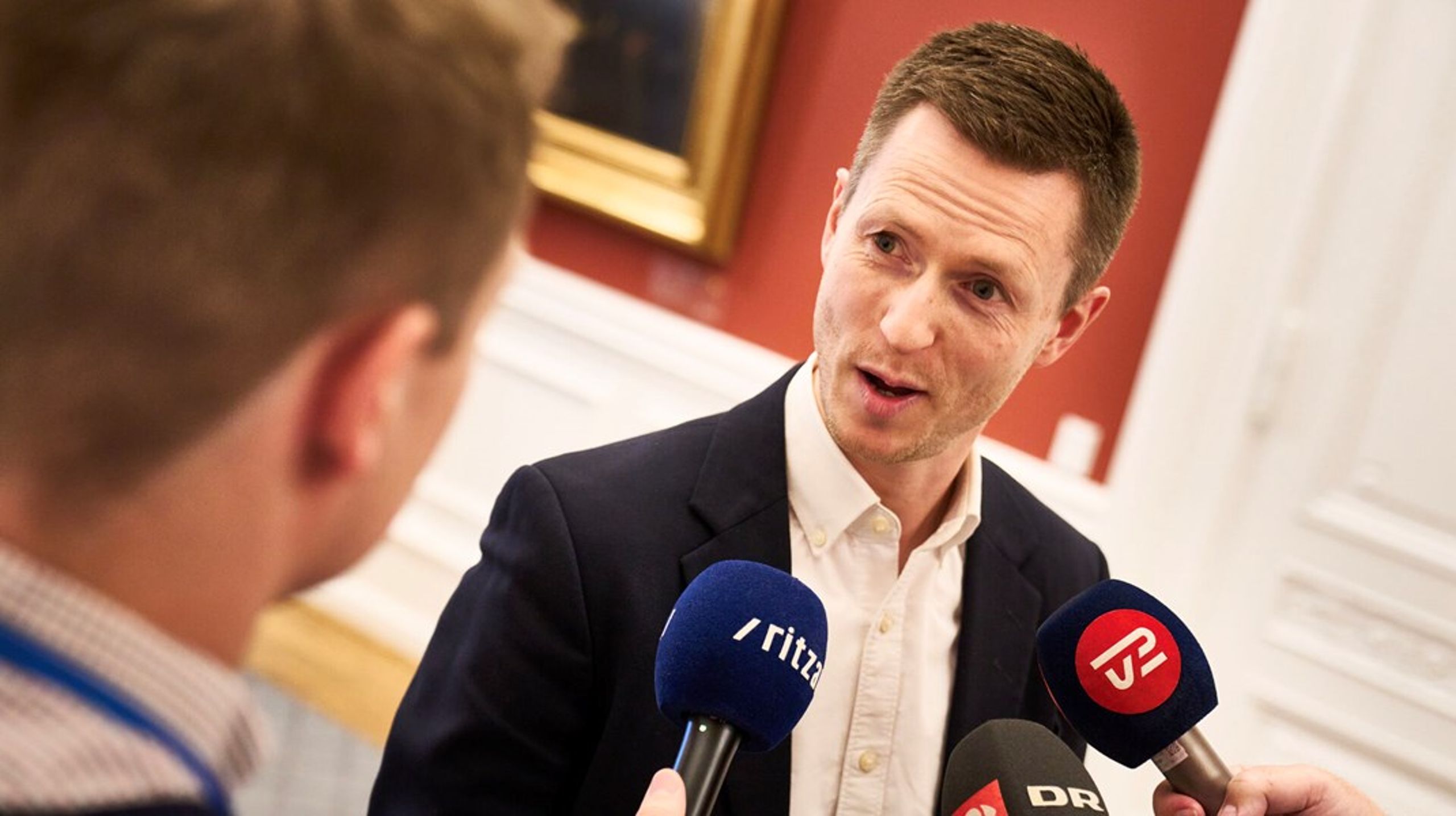 "Det nærmede sig en disrespekt for debatten i Folketinget", lyder kritikken blandt andet fra Socialdemokratiets Jesper Petersen om DF's optræden i en debat om gasfyr i Folketinget sidste uge.&nbsp;