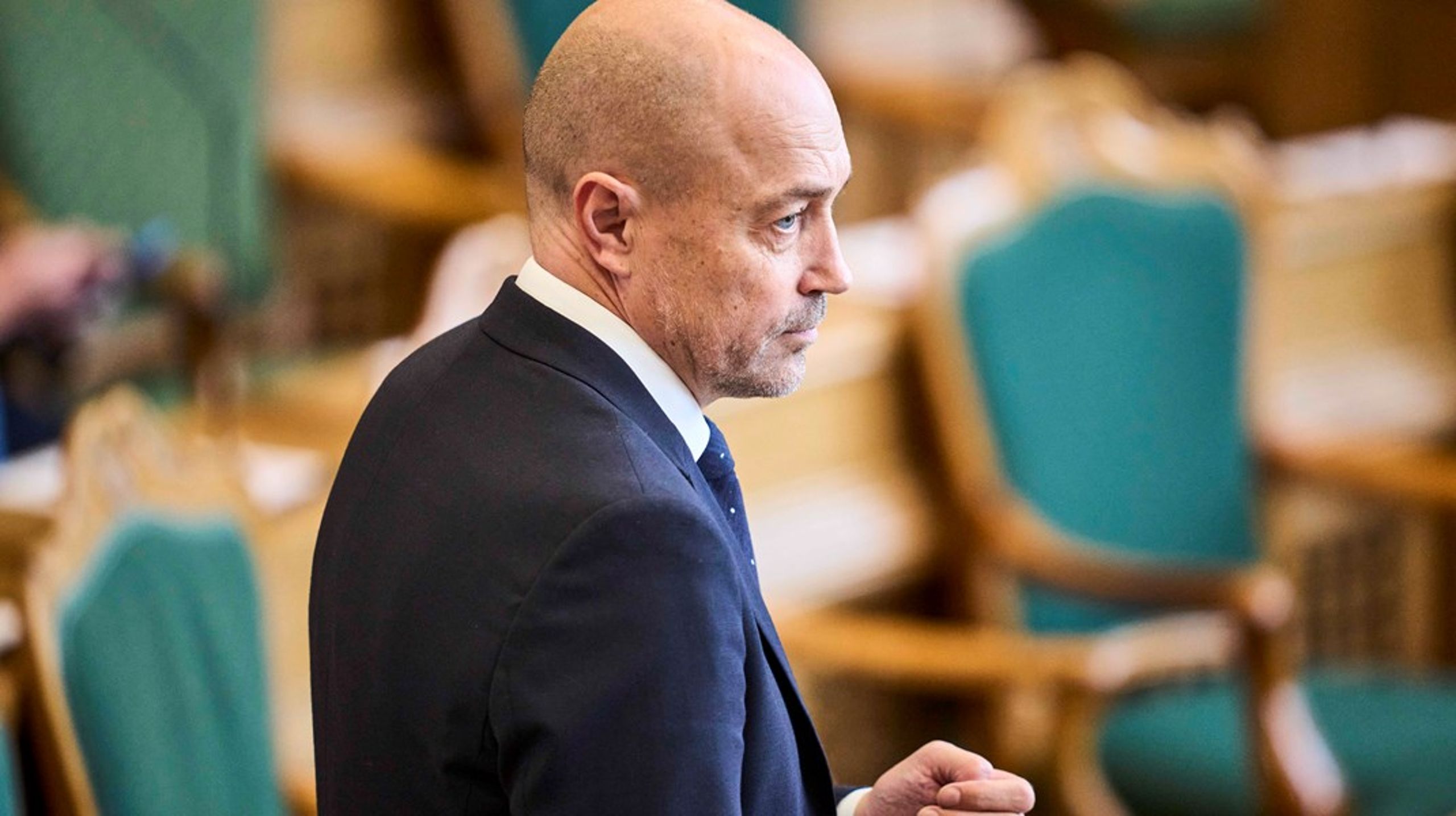 Heunicke har indkaldt til et såkaldt "lukkemøde" om jordforhandlinger.