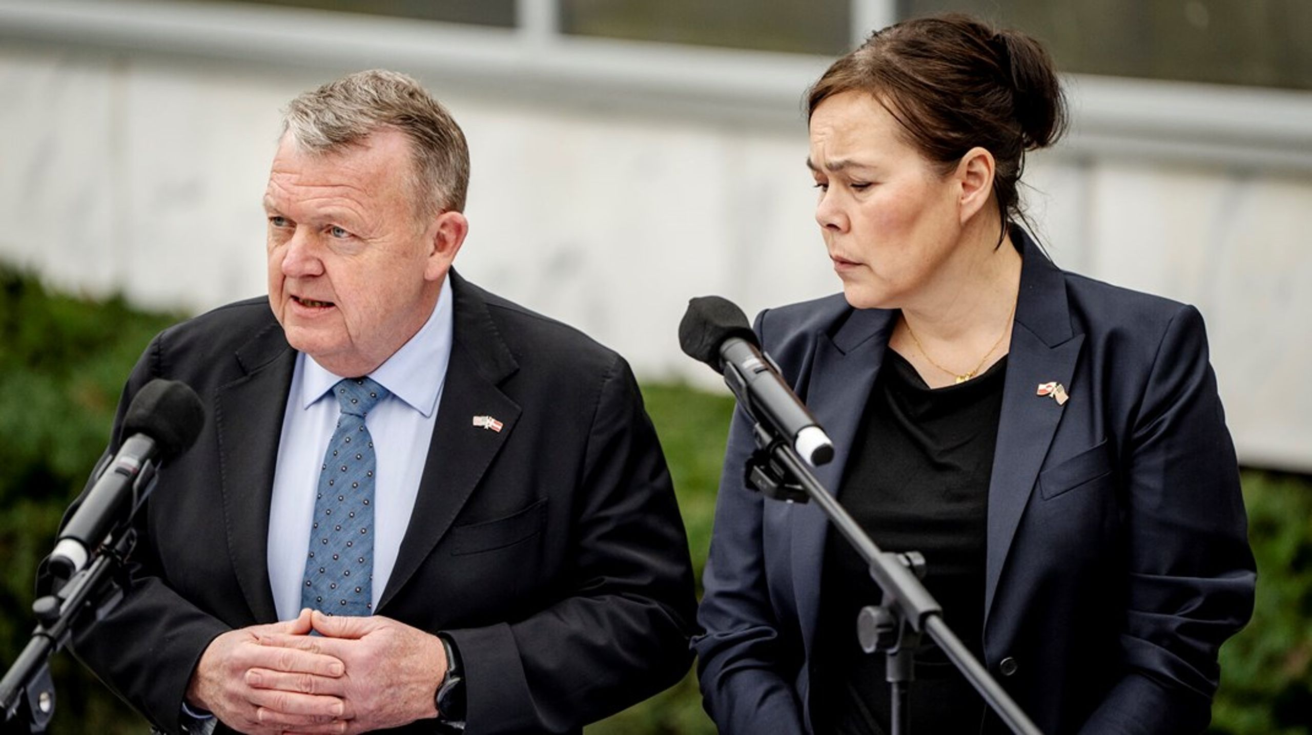 Medmindre amerikanske marinesoldater går i land i København og indsætter en marionetregering&nbsp;vil Danmark aldrig acceptere en traktat, der giver USA suverænitet over Grønland, skriver Peter Galbraith.