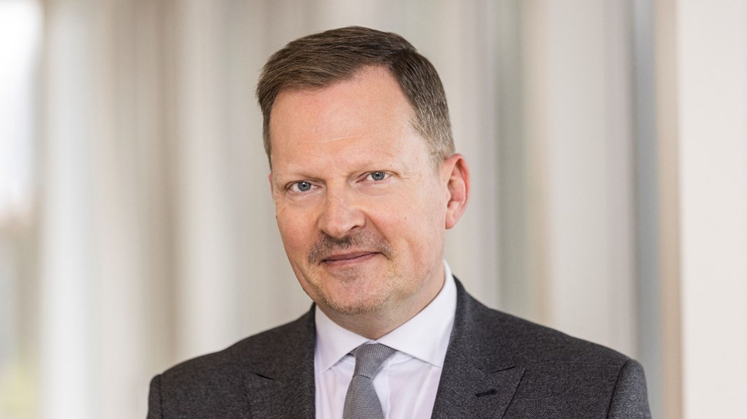 Vi i erhvervslivet har brug for, at politikerne beholder arbejdstøjet på, og der er fortsat mange muligheder for at skabe bedre vilkår, skriver Jesper Beinov.