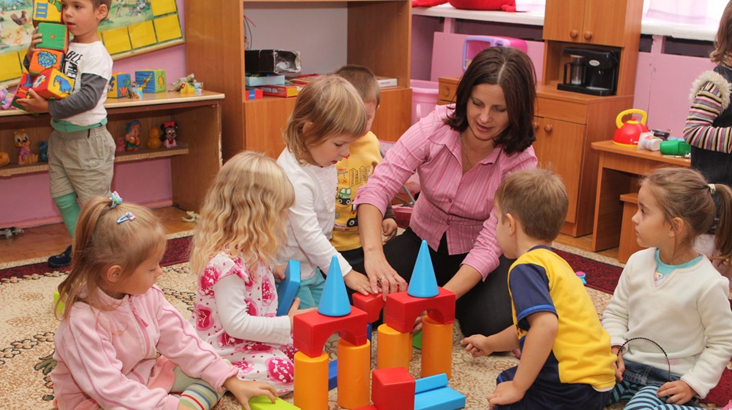 I 2024 gik ni ud af ti bevilgede fondskroner til daginstitutioner til modtagere i udlandet.&nbsp;