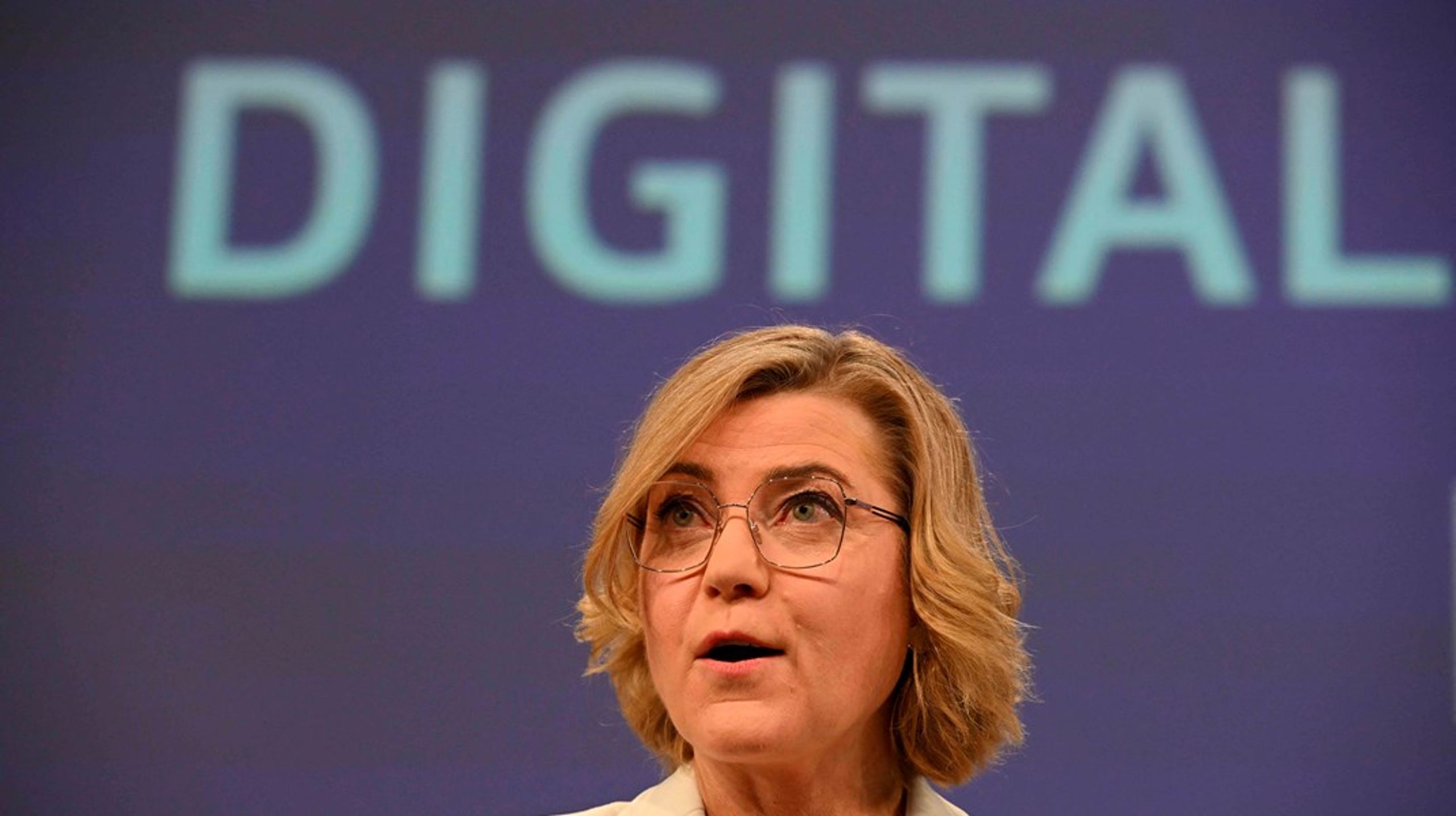 Ledende næstformand&nbsp;for EU-Kommissionen Henna Virkkunen præsenterede tirsdag et udspil til at ændre EU's regler for cybersikkerhed.