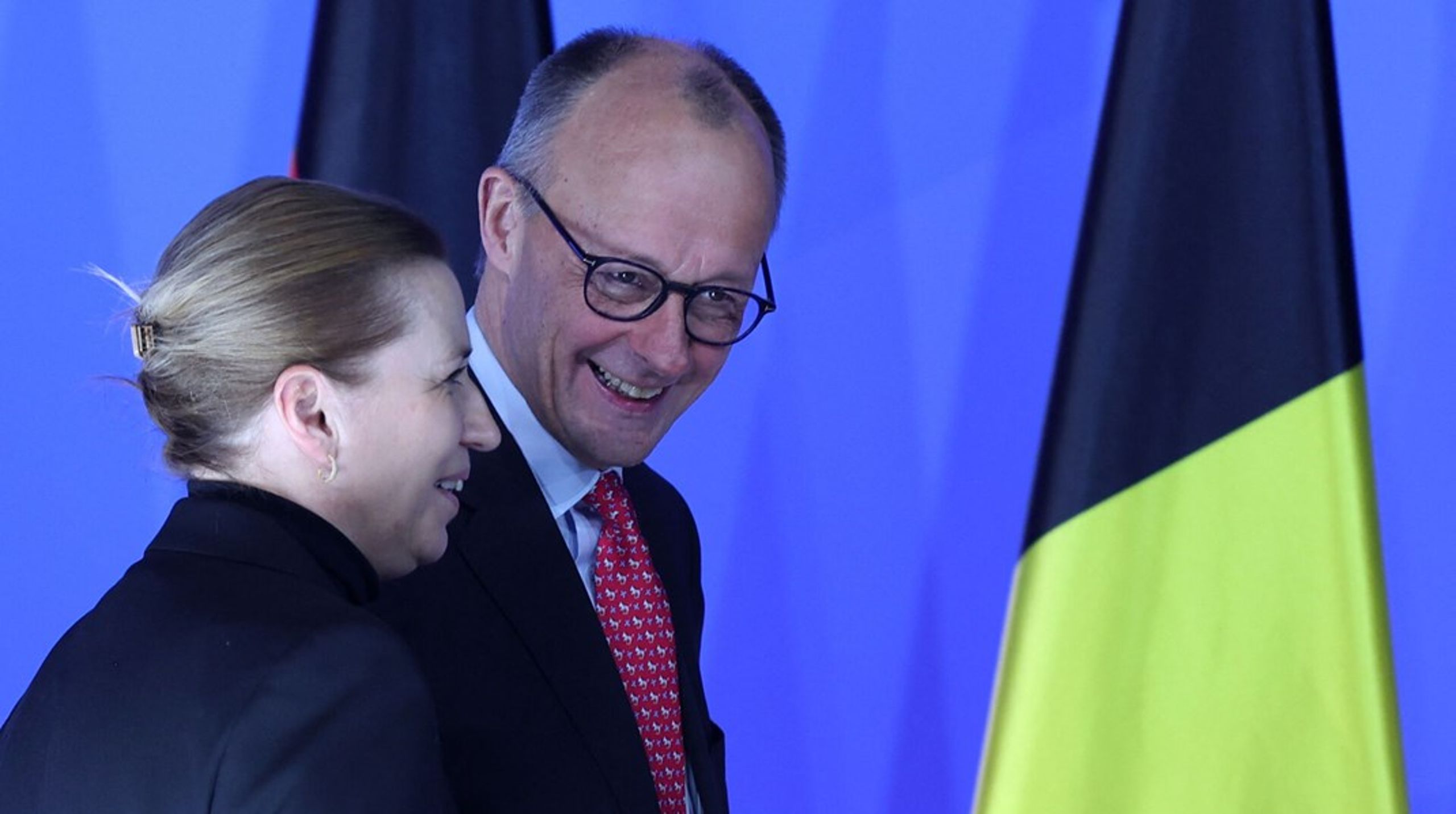 Landene nåede til enighed om aftalen på mandagens Nordsøtopmøde i Hamburg, hvor statsminister Mette Frederiksen (S) og den tyske kansler Friedrich Merz også var til stede.