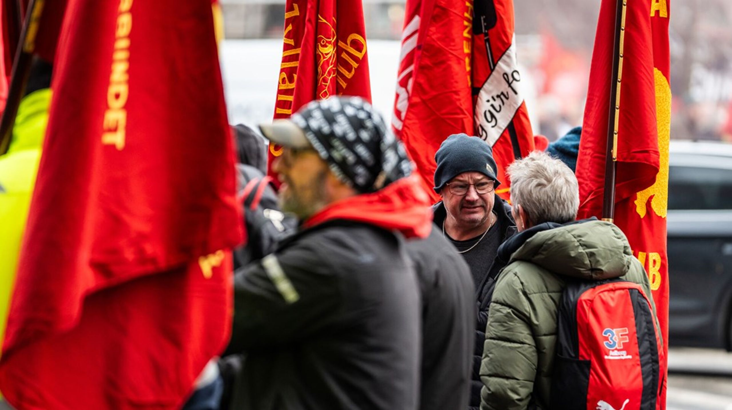 At informere om overenskomster, forhandlingsret og fællesskabets betydning er ikke pres. Det er en forudsætning for, at lønmodtagere kan træffe et oplyst valg, skriver HK.