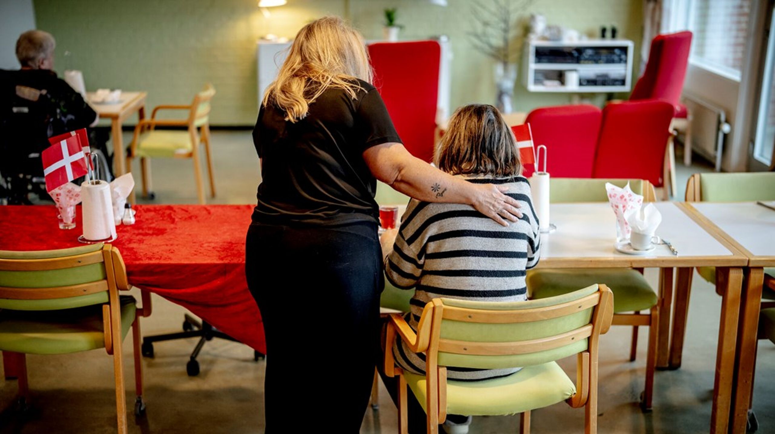 For mange i praksis giver det en form for ro at se, at erfaringer, man har stået alene med, nu anerkendes som et reelt problem – og ikke reduceres til manglende omstillingsparathed, skriver&nbsp;Sebastian Rylander-Kjær.