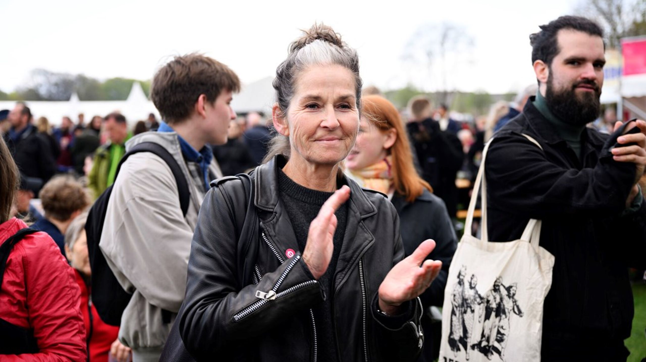 Enhedslistens socialborgmester i København, Karina Vestergård Madsen, ser positivt på idéen om at etablere et 'Gadens Hus' i København. Tiltaget er en central del af værdighedsreformen, som et flertal præsenterede torsdag.<br>