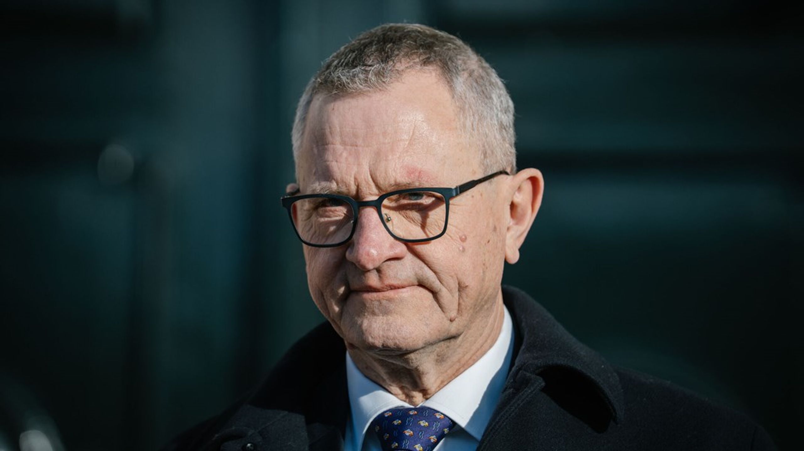 "Frandsen er en klassisk politiker og langt fra&nbsp;en af de totale amatører, der ellers har drønet rundt hos Moderaterne," siger Altingets politiske kommentator.