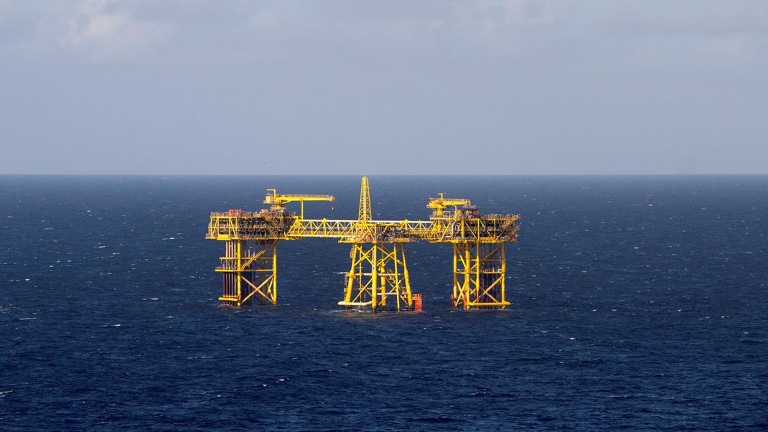 En genforhandling af Nordsøaftalen kræver blot, at forligskredsen ser i øjnene, at dansk olieproduktion er en stor sort plet på vores grønne ambitioner. Og at de som konsekvens deraf sætter sig tilbage til forhandlingsbordet.
Er det ikke et ret oplagt, konstruktivt og effektivt klimapolitisk forslag at gå til valg på, skriver Esther Kjeldahl.<br>