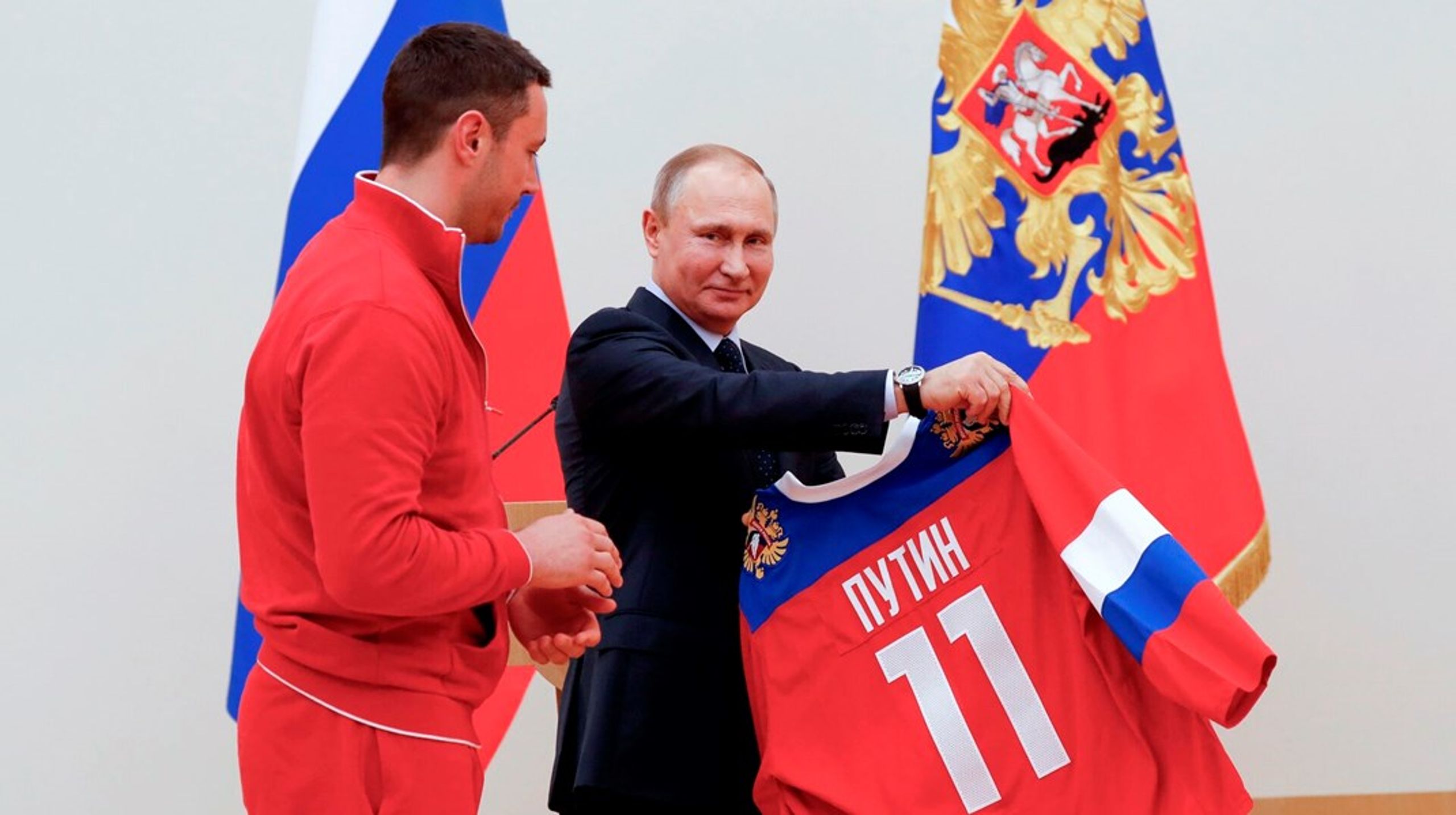 Russiske atleter har været udelukket fra at deltage ved internationale sportsbegivenheder siden invasionen af Ukraine. Men sportens politiske topfolk åbner nu for, at Rusland igen skal have lov at deltage.