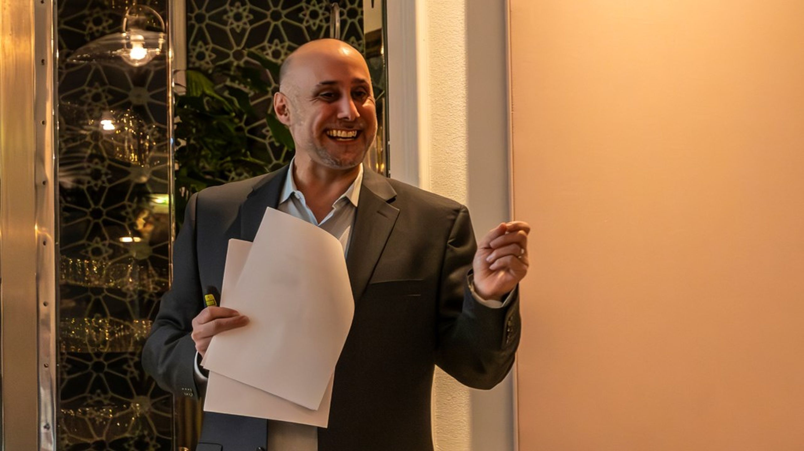 De dage, hvor fonde kunne nøjes med at give donationer uden at forholde sig til, hvordan de påvirker samfundet er ovre, siger Gabriel Kasper, filantropirådgiver hos Deloitte i USA.&nbsp;