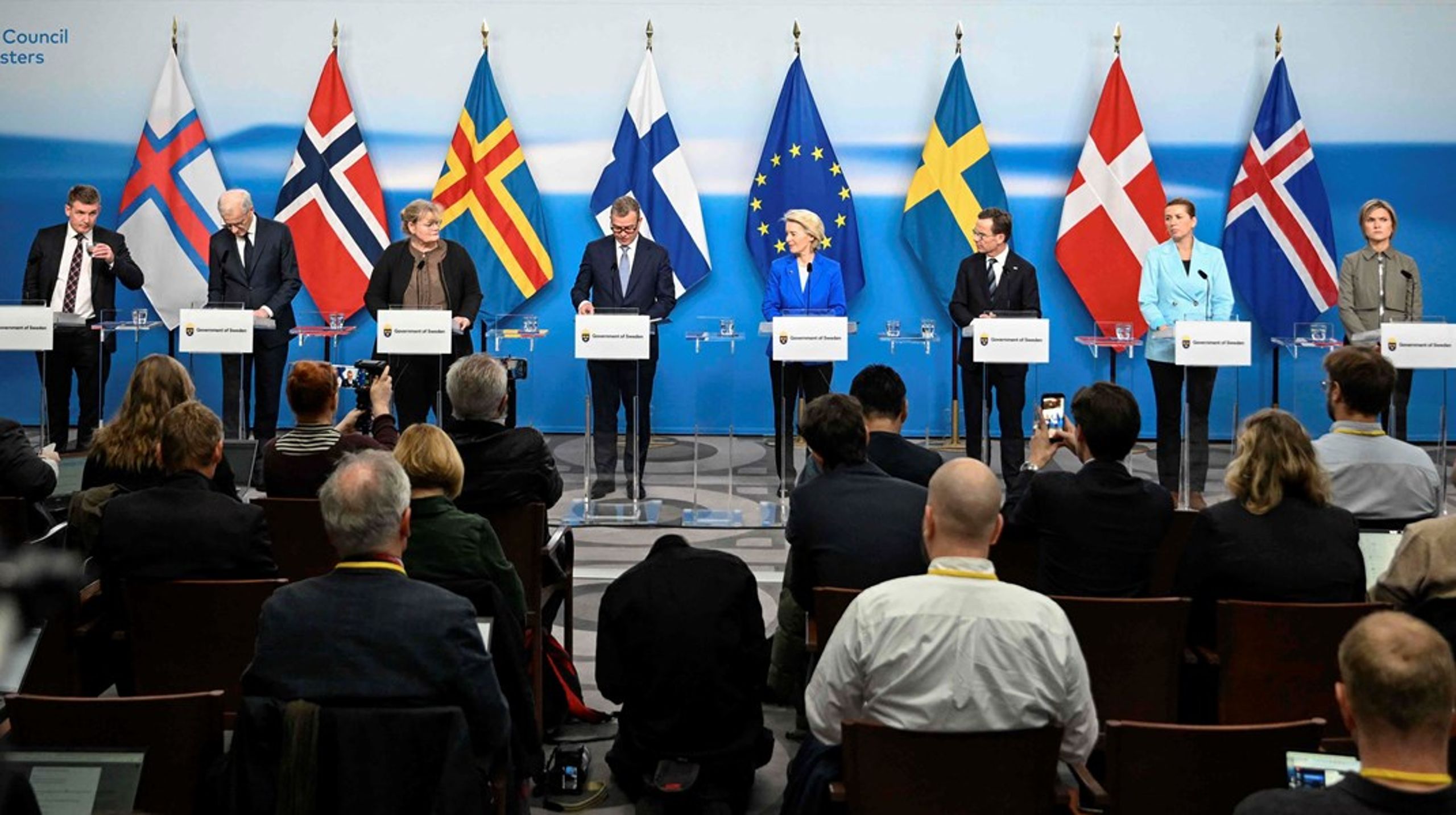 Danmark, Finland, Island, Norge og Sverige bør overveje, hvordan de fremover kan sikre sig mod nukleare trusler, skriver Johannes Kibsgaard.