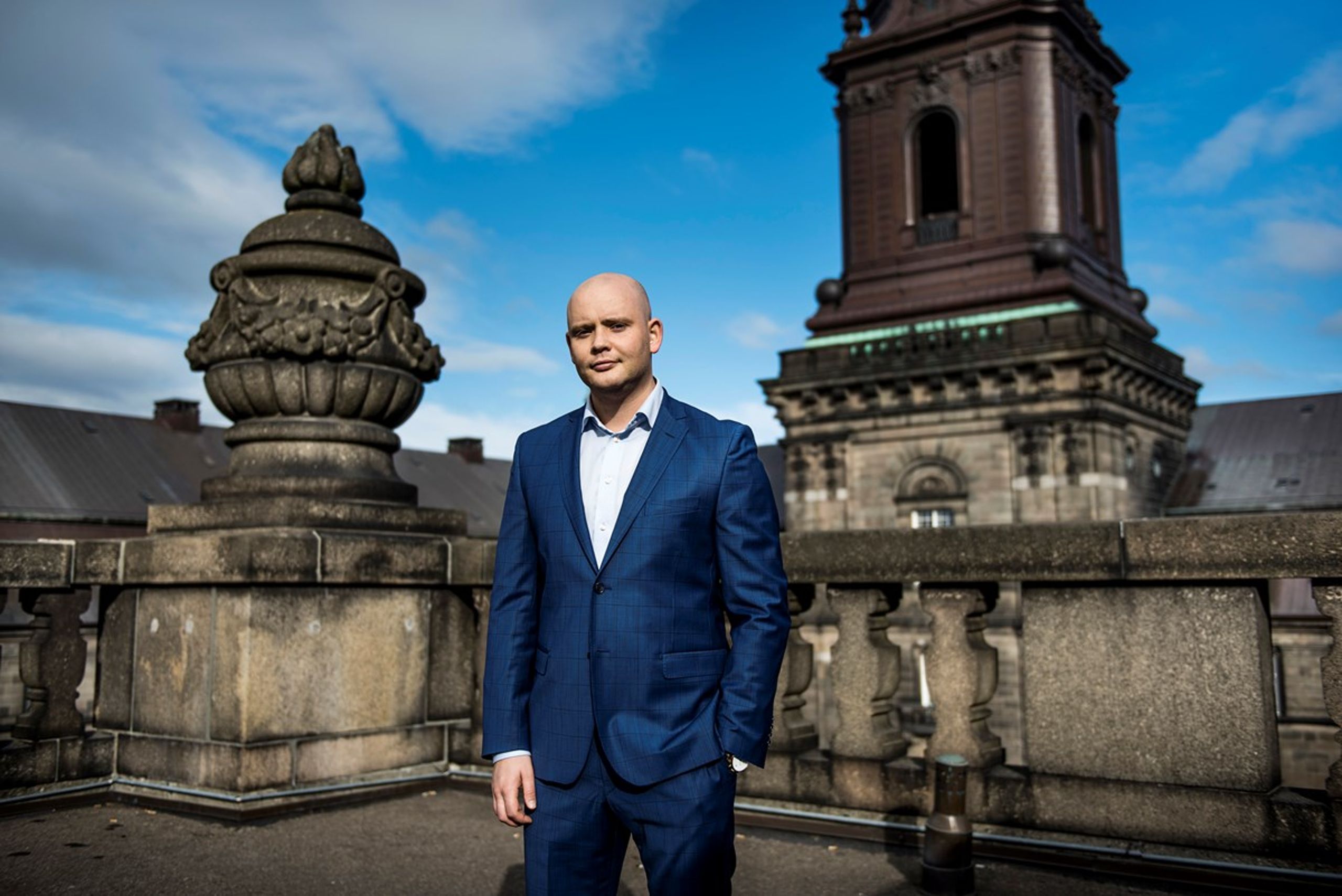 Kulturminister Jakob Engel-Schmidt (M) har nedsat et nyt råd for kulturel modstandskraft. Rådet har svære opgaver for sig og kort tid til at udføre dem. Til gengæld kan det risikere at andre end opdragsgiveren skal modtage og eventuelt handle på resultatet. Så hvad er det bedste og det værste, der kan komme ud af rådet? &nbsp;