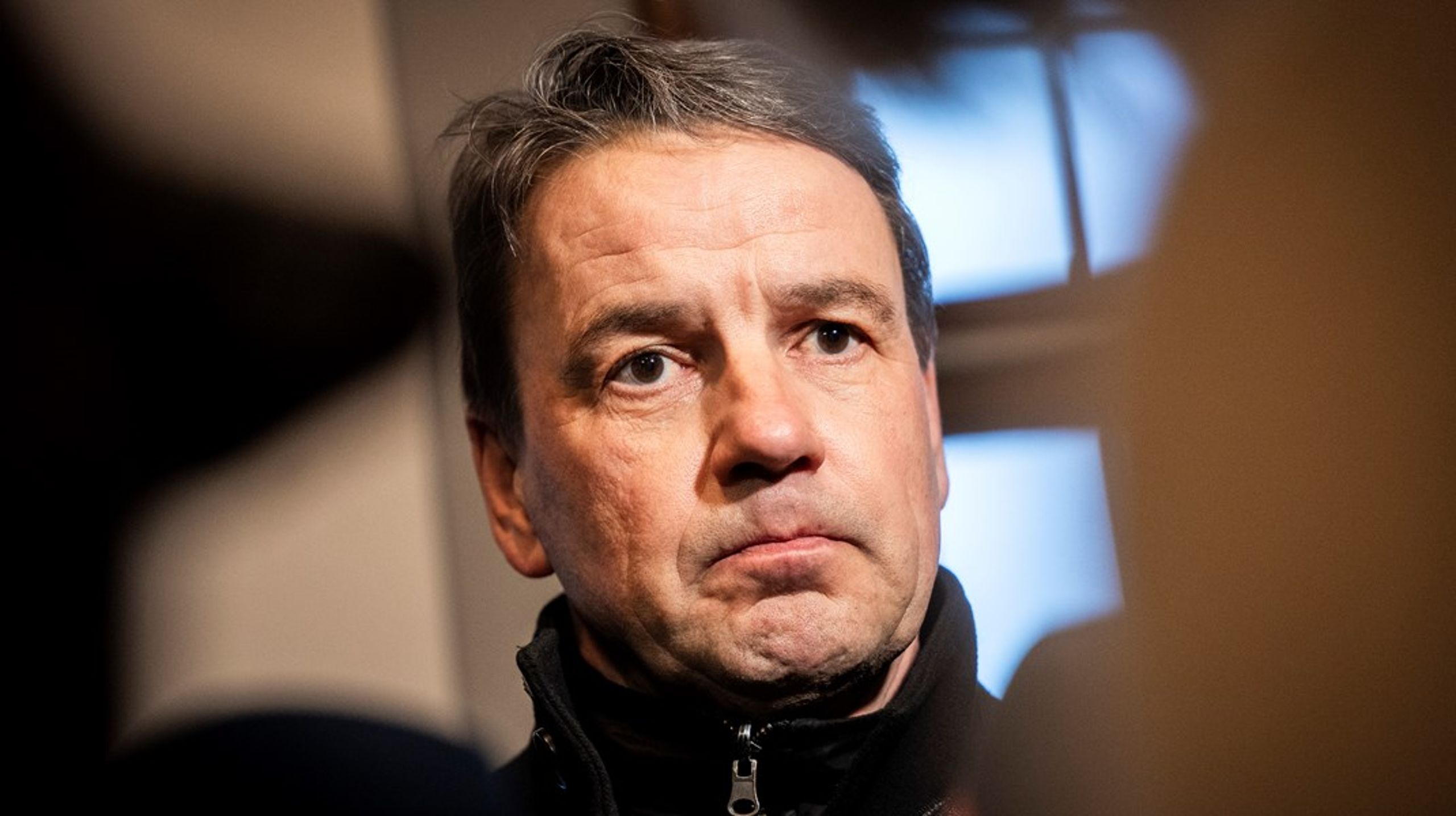 Jeg oplever ikke afgørende ny viden, hvilket man godt kunne forvente af en bog, der har fået støtte fra Aarhus Universitets Forskningsfond, skriver Christian Friis Bach.