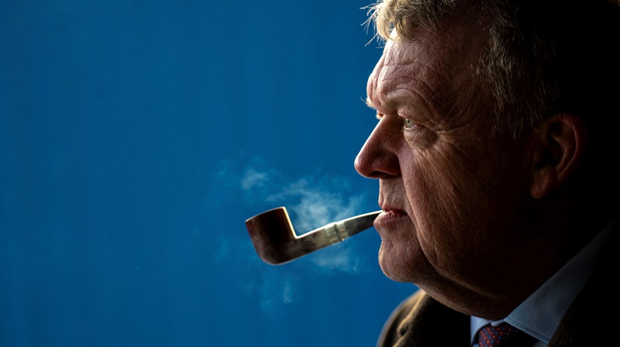 Under den internationale sikkerhedskonference i München sagde udenrigsminister Lars Løkke Rasmussen (M), at vi "bliver nødt til at trække den her debat" om Europas og dermed Danmarks økonomiske modstandsdygtighed "hjem til os selv" og genoplive debatten om dansk deltagelse i euroen.