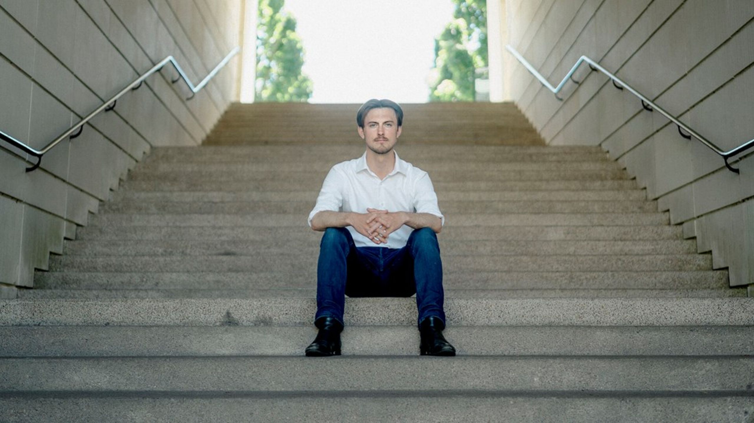 "Jeg har en meget kritisk tilgang til, at det skulle være nødvendigt at have forskere eller politologer med for at have relevant og saglig viden," siger Malte Boehm Larsen, folketingskandidat for Dansk Folkeparti og formand for bestyrelsen i Tænketanken Heimdal.