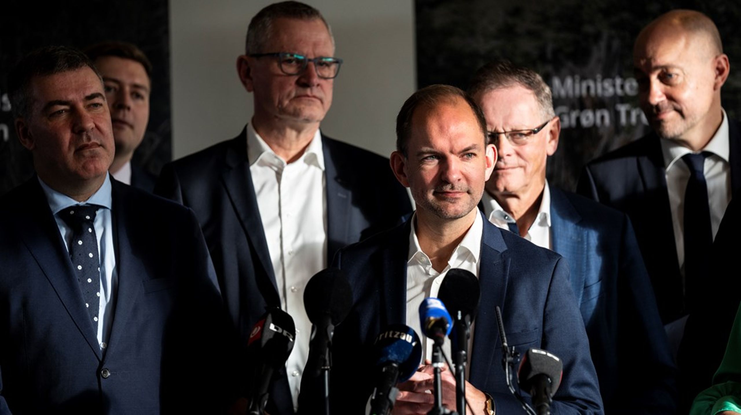 Trepartsminister Jeppe Bruus (S) præsenterer i november 2024 den politiske aftale om den grønne trepart.&nbsp;