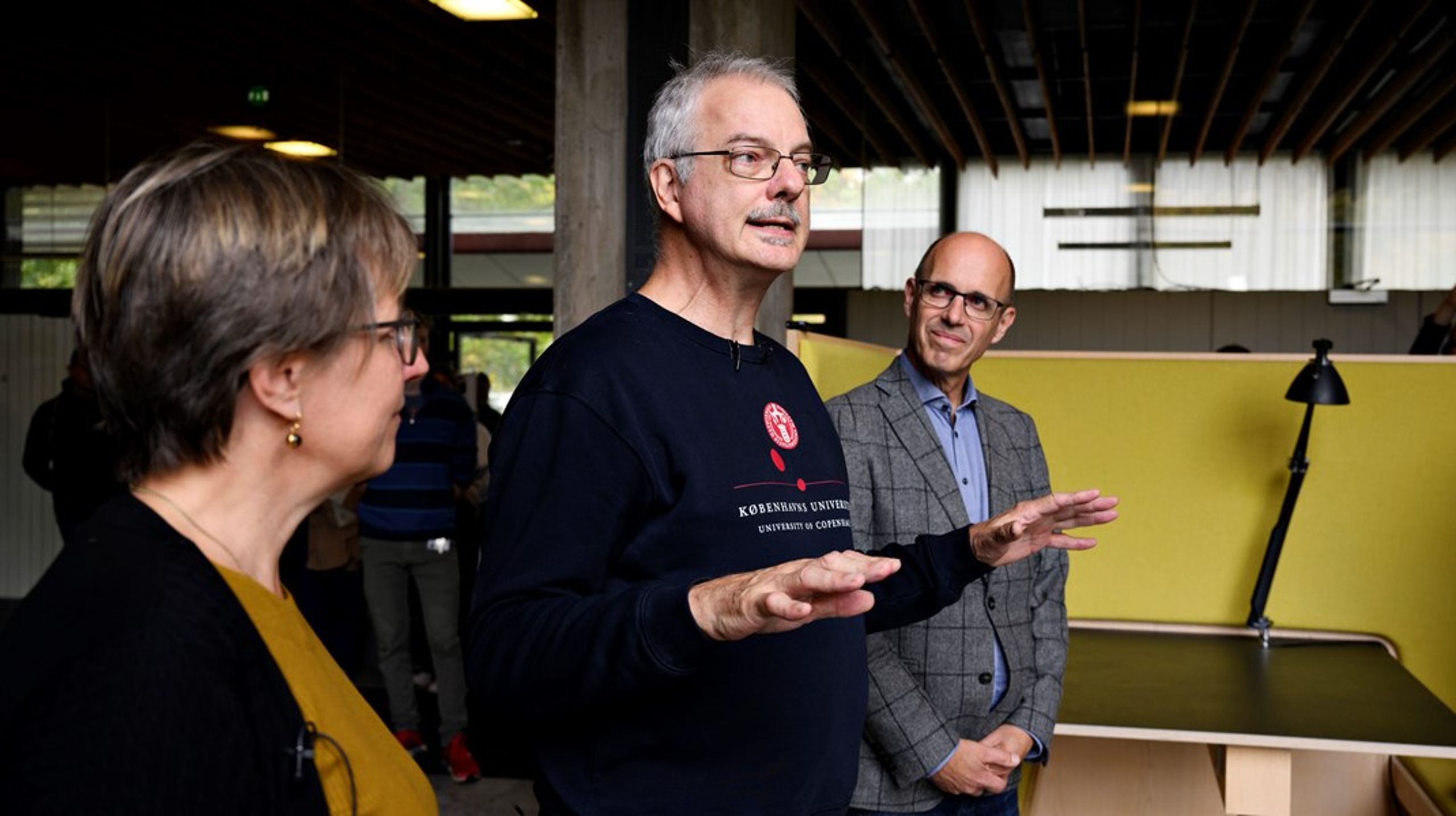 Grundforskningsfondens forskningscentre har dannet ramme for fremragende forskning, eksempelvis Morten Meldals nobelforskning. Derfor&nbsp;bør det være en selvfølge, at fonden videreføres, skriver&nbsp;Brian Bech Nielsen og Jens Ringmose.