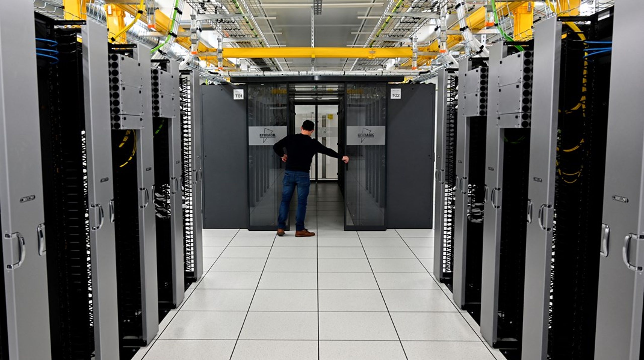 "Vi udfordrer alle myndighedsanmodninger om&nbsp;adgang&nbsp;til personoplysninger juridisk," skriver Microsoft blandt andet i et skriftligt svar til Altinget.