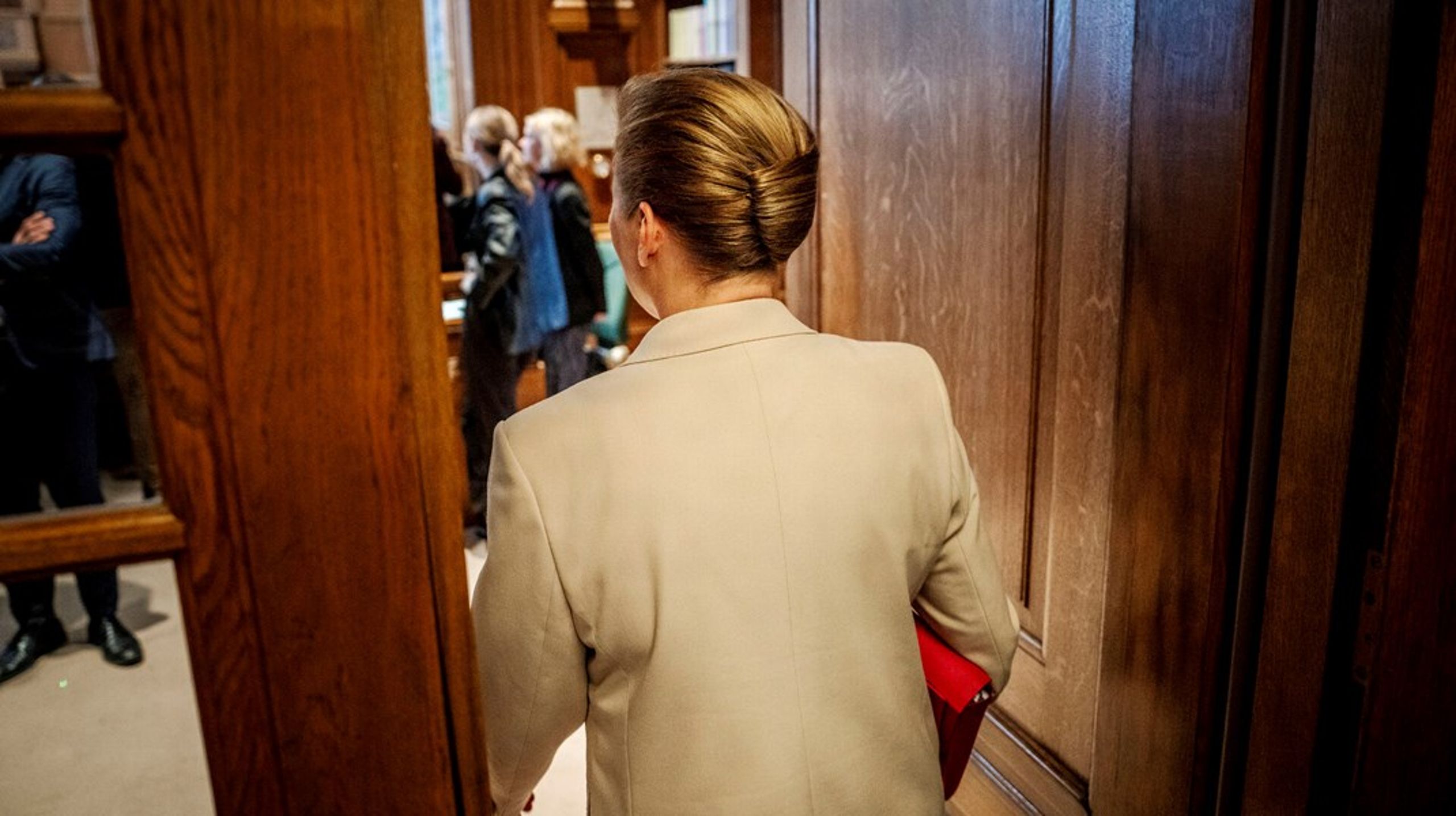 I talen foreslår Mette Frederiksen (S) blandt andet at&nbsp;indføre en formueskat, hvor provenuet skal gå mod folkeskolerne.