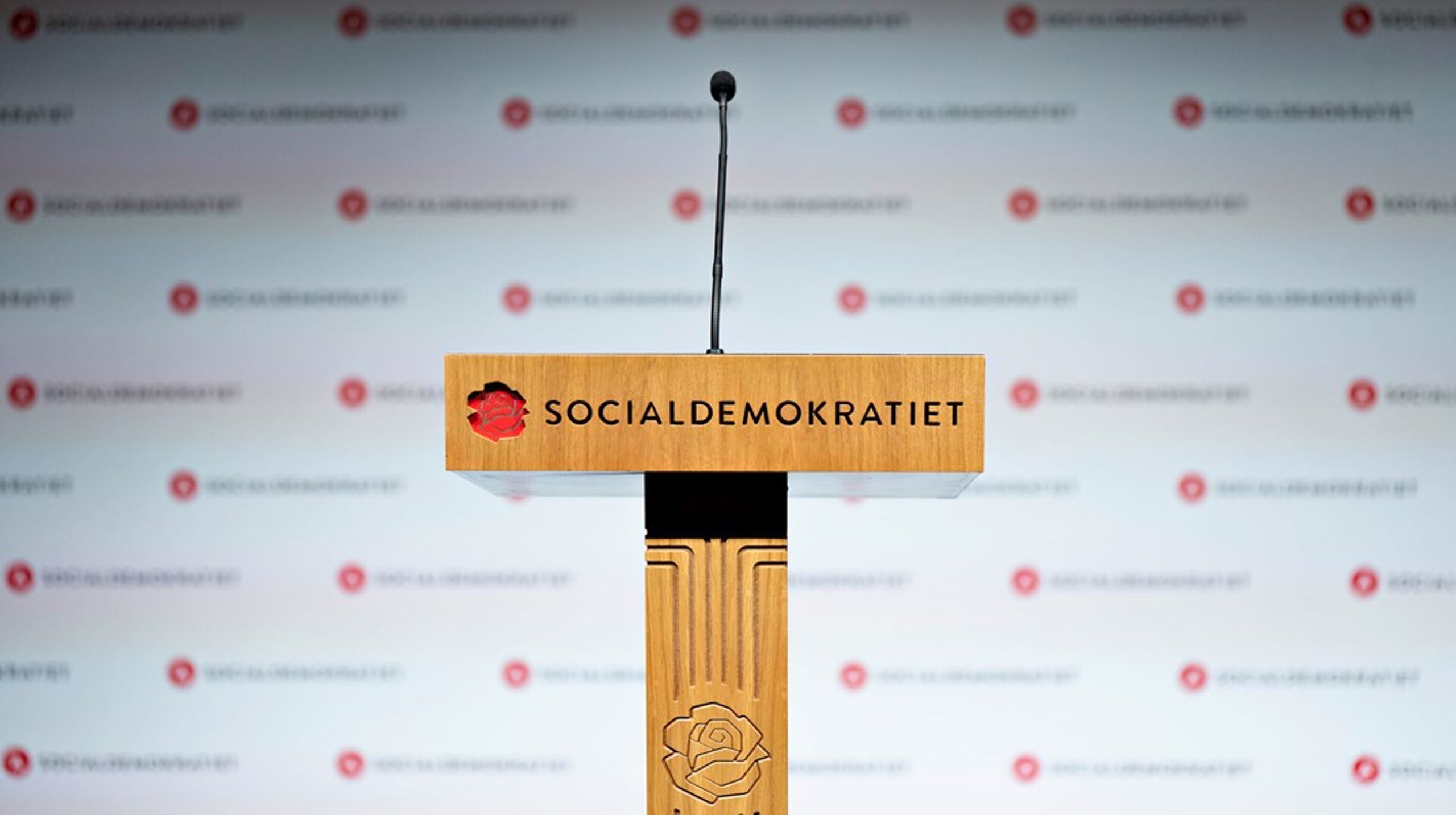 Jan Salling stopper i marts som formand for Socialdemokratiet i København efter 21 år. Dansk Ungdoms Fællesråds Trine Madsen melder sig som kandidat til&nbsp;formandsposten.