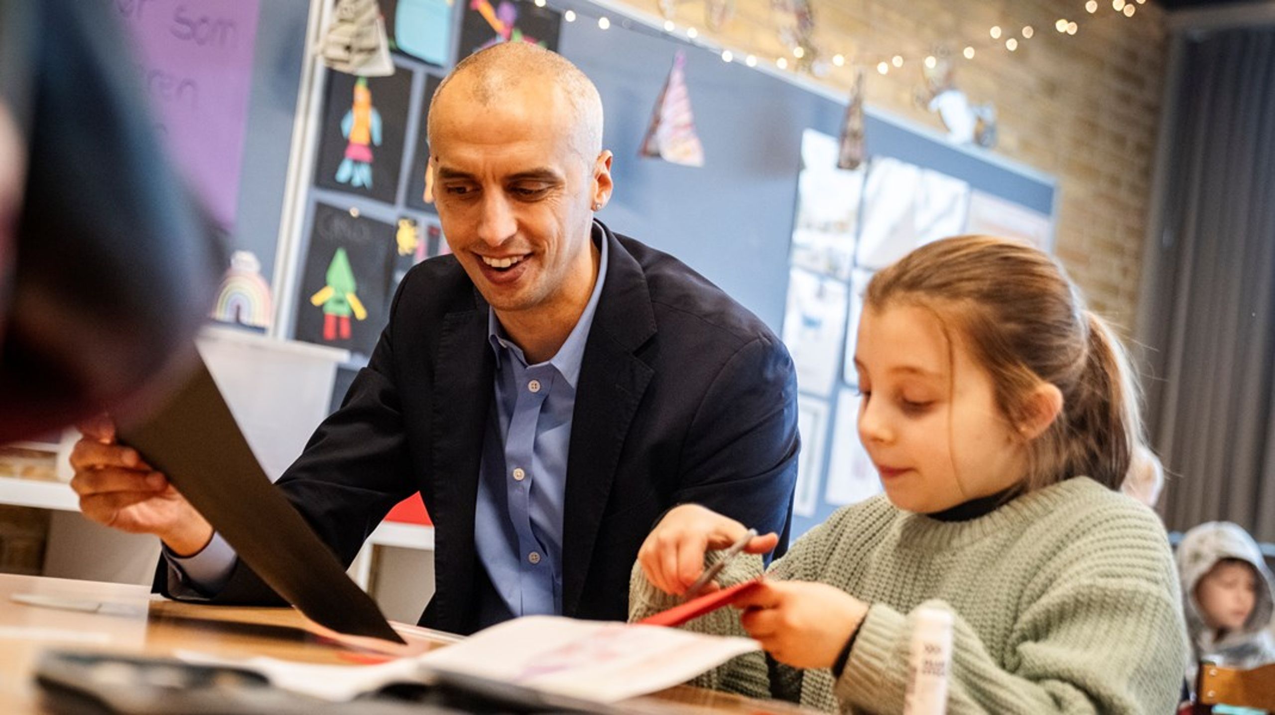 Det undrer og ærgrer, at Socialdemokratiet ikke forholder sig til de tanker om børneliv og frihed, der lå bag de første lilleskoler, og som lilleskolerne bygger videre på i dag, skriver Lucas Cone og Sune Jon Hansen.