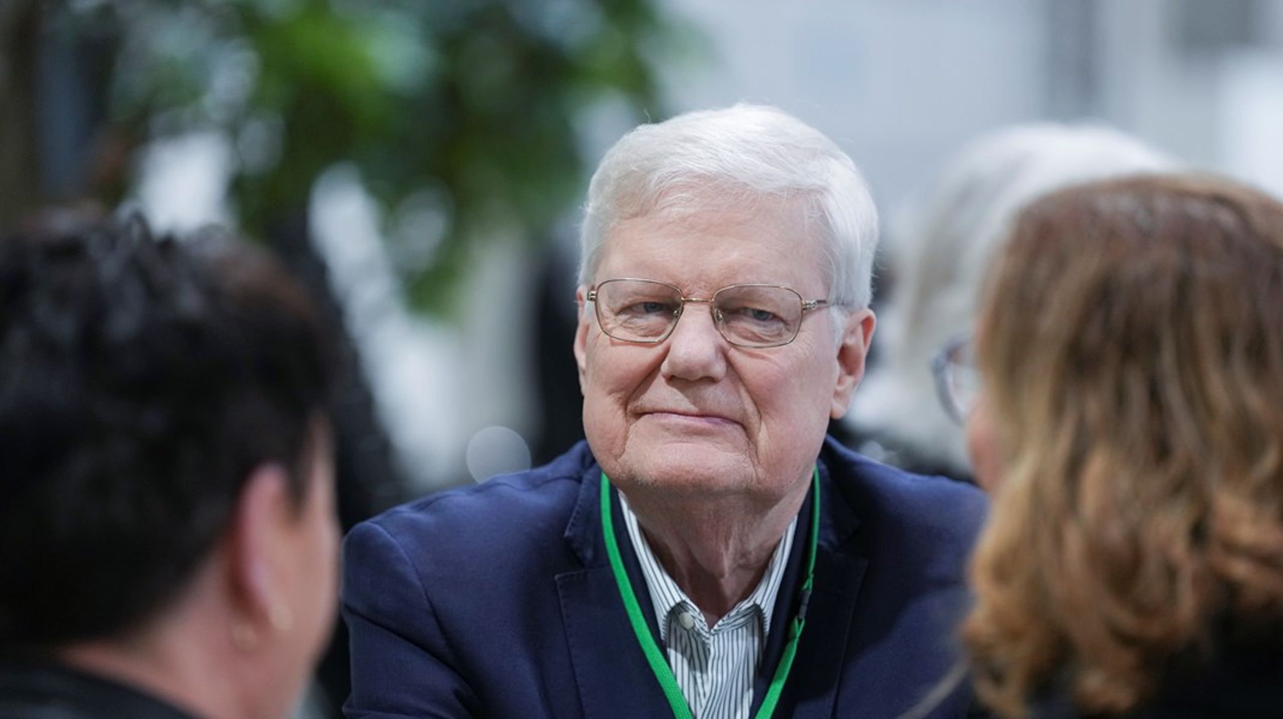 Vi kommer i valgkampen til at lytte nøje. Ikke kun efter, hvem der taler varmest om de ældre, men hvem der vil prioritere de nødvendige midler, skriver Bjarne Hastrup.