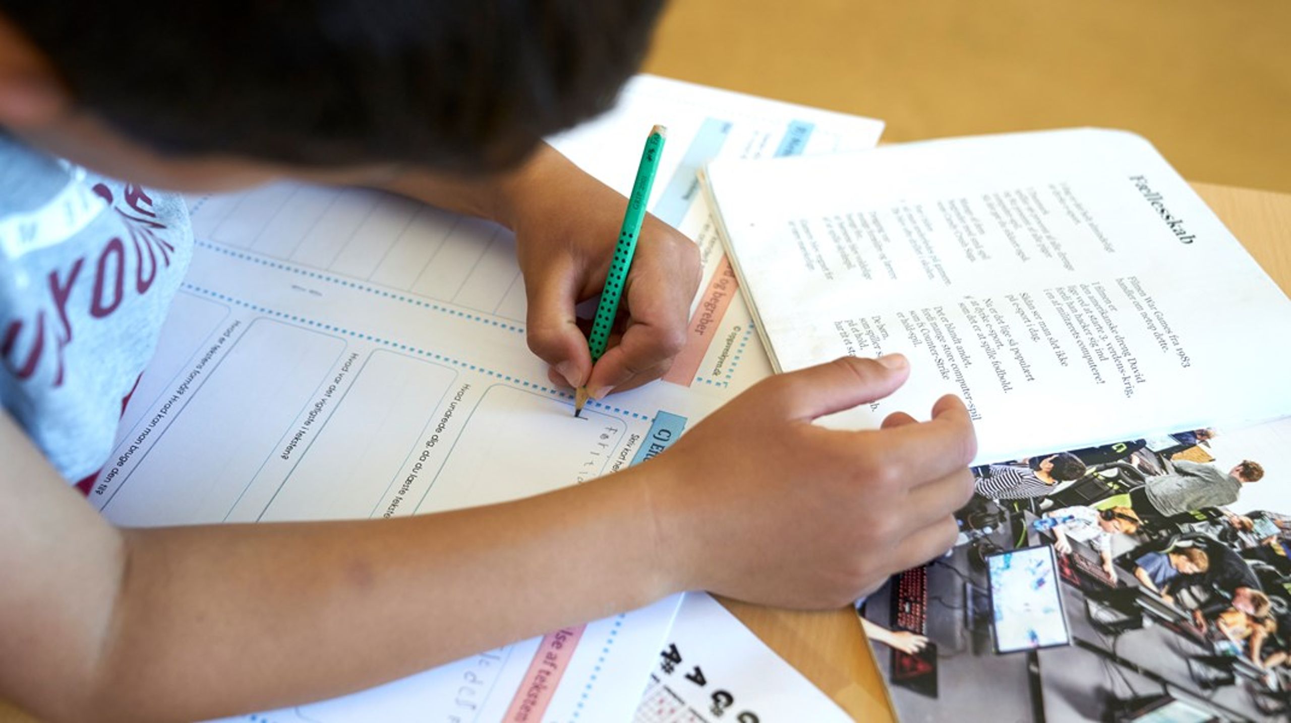 Hvis man som borger henvender sig til det offentlige – om støtte til et barn i skolen, en plejehjemsplads til en forælder eller hjælp i en social sag – er chancen for at få et klart ja eller nej blevet mindre, skriver&nbsp;Niels Åkerstrøm Andersen, Dorthe Pedersen og Stine Piilgaard Porner Nielsen.