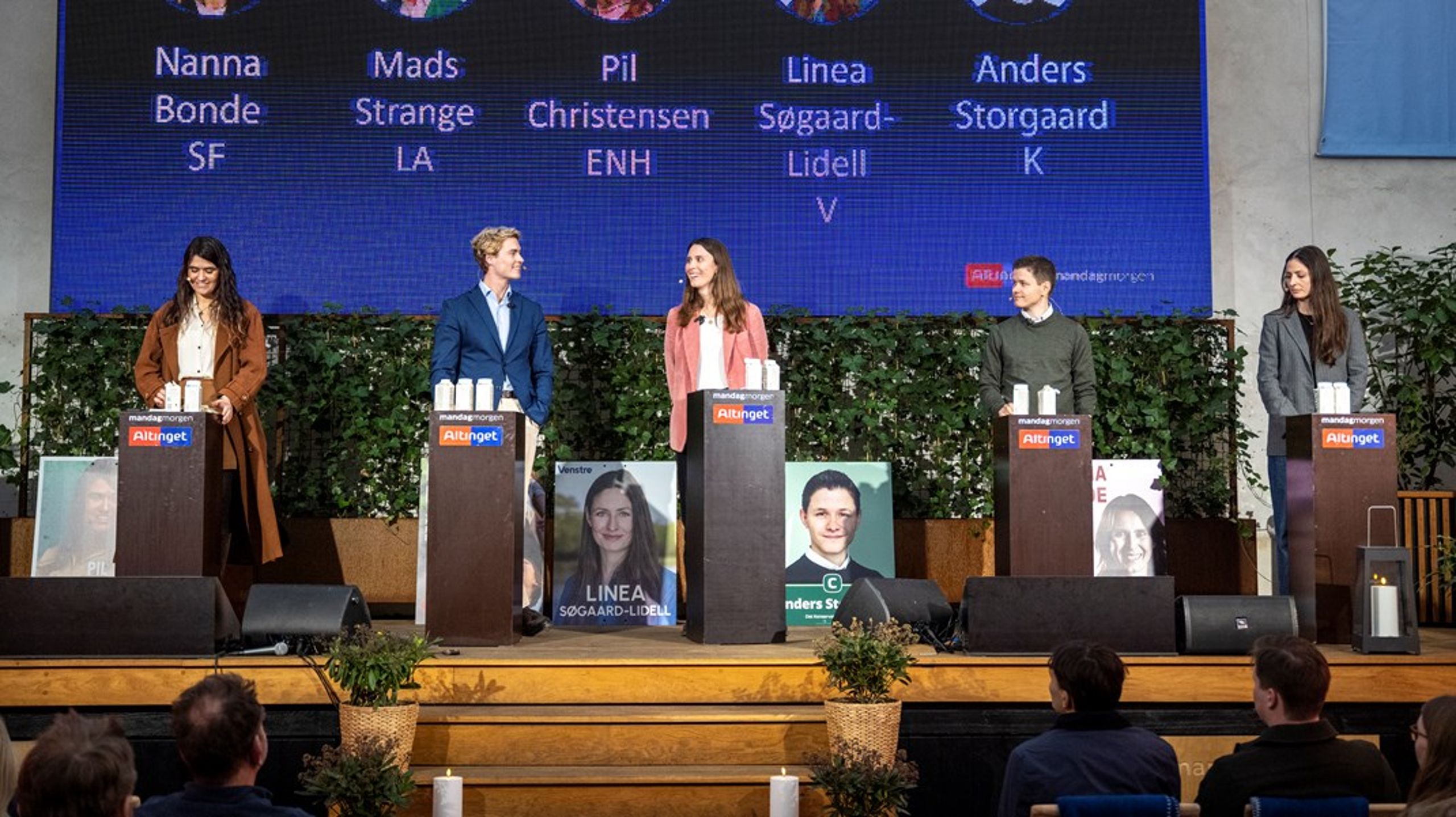 Fredag eftermiddag debatterede folketingskandidaterne Pil Christensen (EL), Mads Strange (LA), Nanna Bonde (SF), Anders Storgaard (K) og Linea Søgaard-Lidell blandt andet atomkraft i Altingets gård.