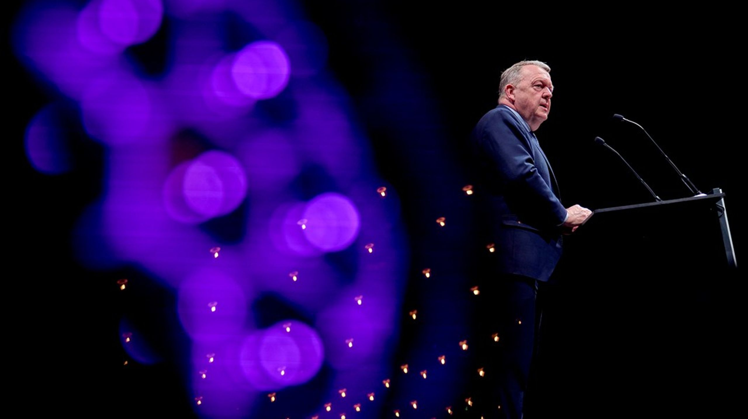 De fleste målinger giver Moderaterne de afgørende mandaters, som gør Løkke til den uundgåelige mand på midten. Det kunne mærkes til partiets årsmøde.&nbsp;