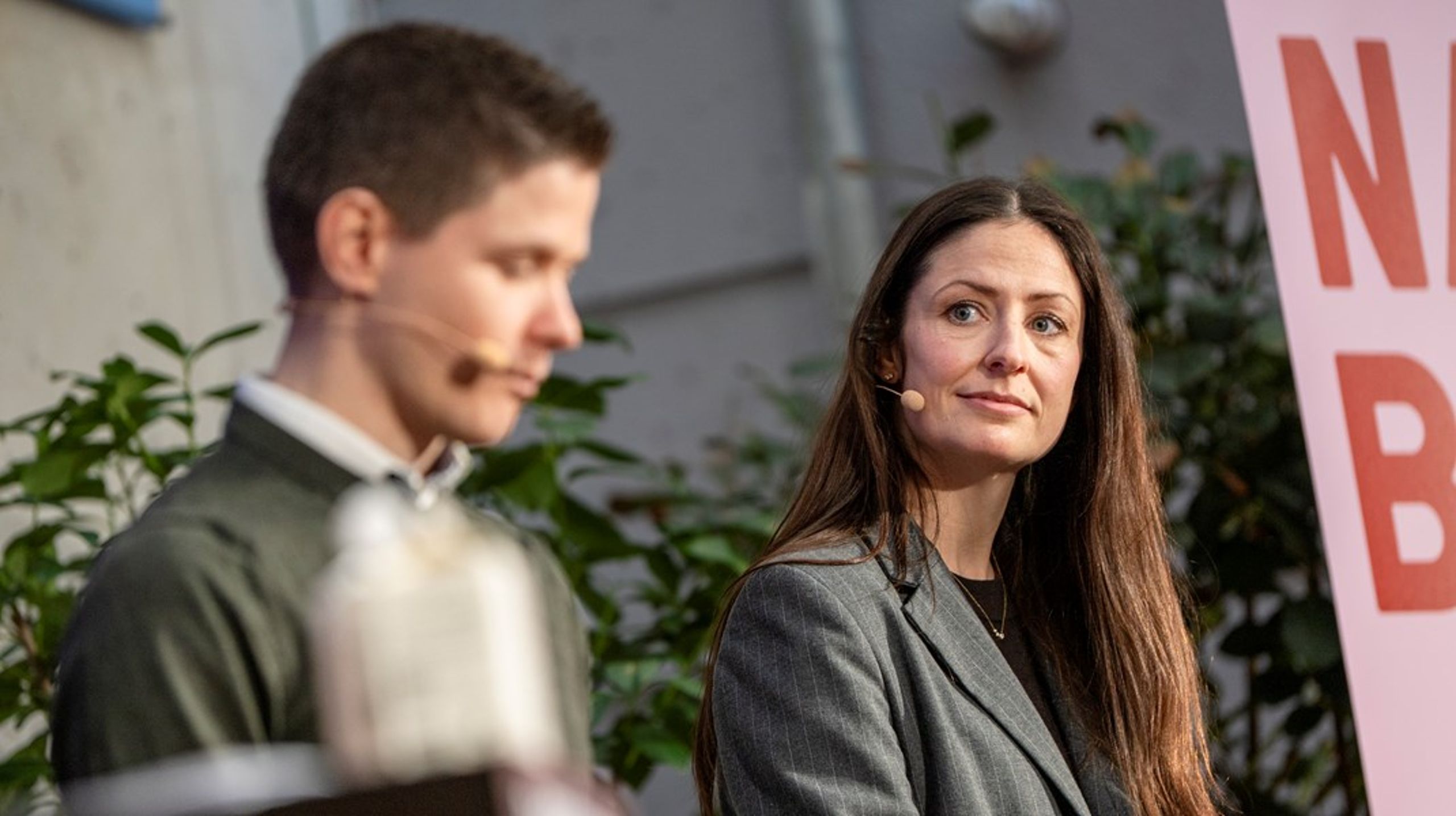 Linea Søgaard-Lidell, erhvervsordfører i Venstre, gør det klart, at Venstre ikke vil pille direkte ved bankernes særskat. "Men når vi sænker den generelle selskabskattesats, falder bankernes jo også tilsvarende," siger hun.