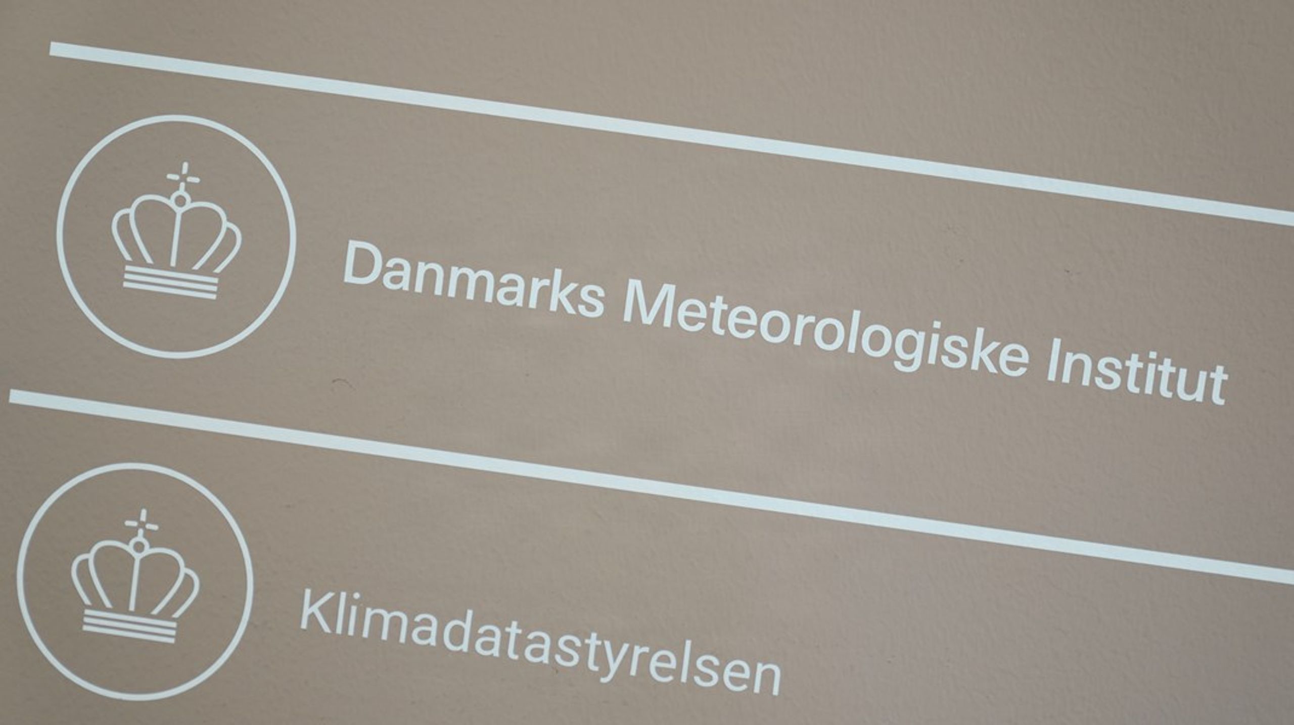 Danmarks Meteorologiske Institut står for Danmarks officielle vejrudsigter og forskning i klima og vejr