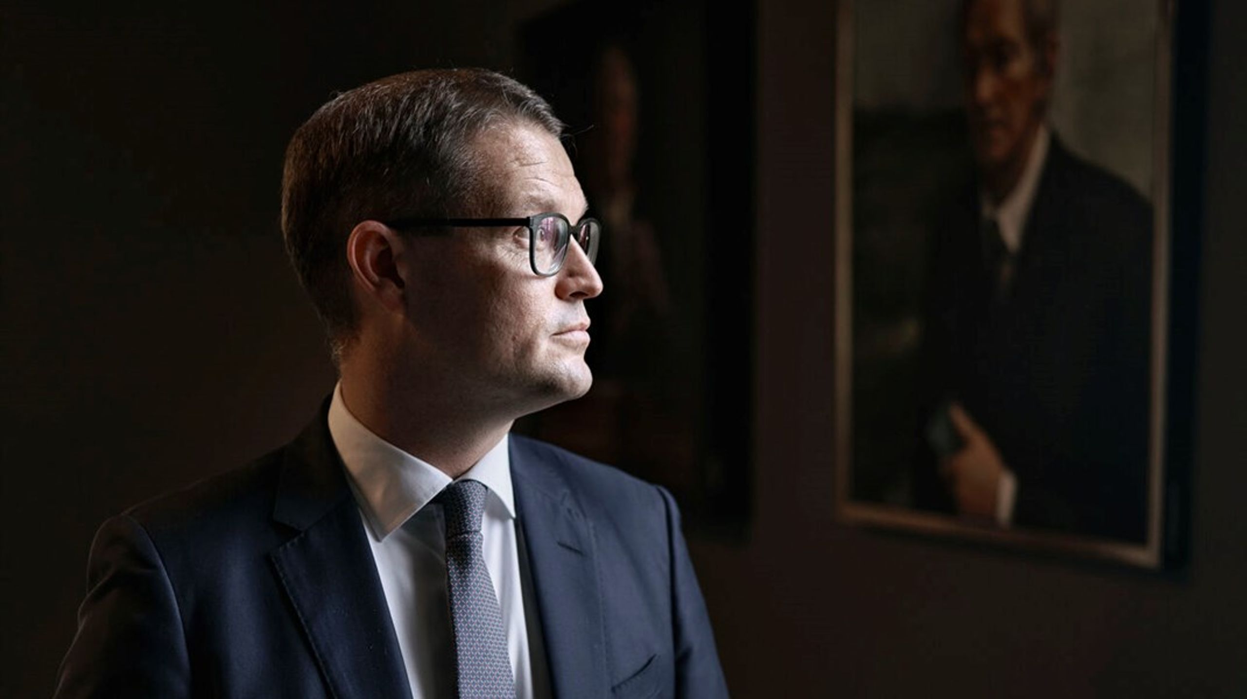 Siden folketingsvalget i 2022 har Socialdemokratiets politiske ordfører, Christian Rabjerg Madsen, stået forrest i forsvaret af partiets politik.