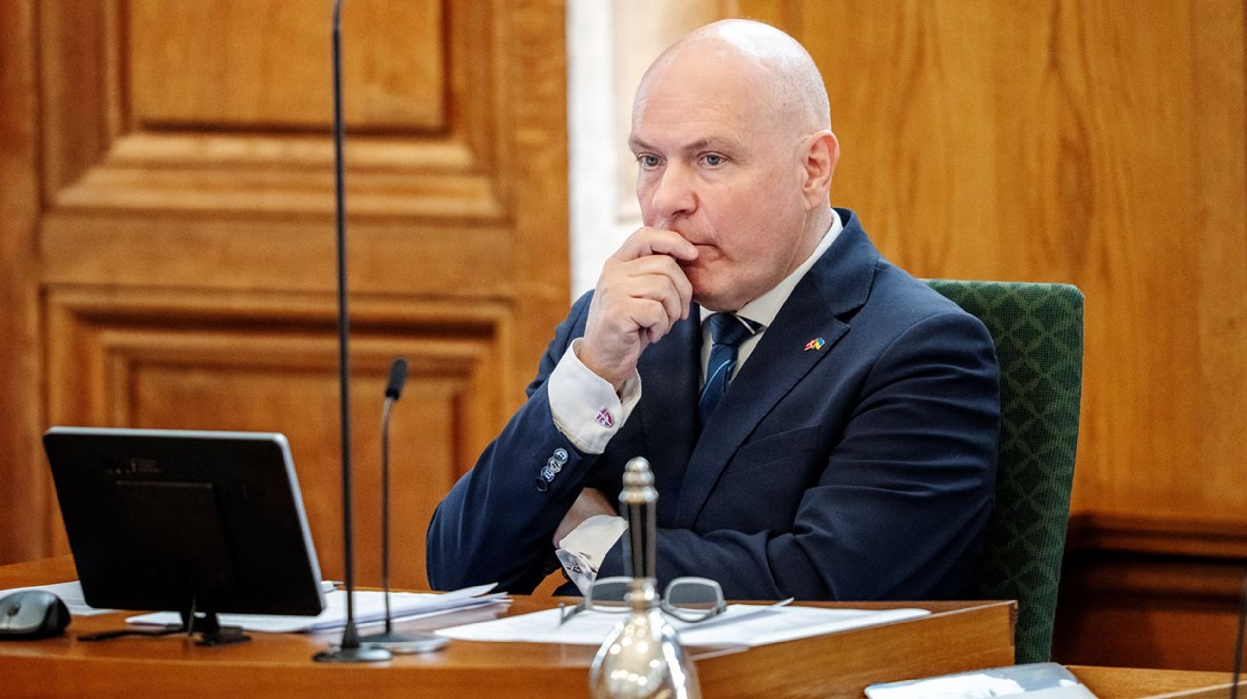 Midt i en valgkamp bør vælgerne derfor spørge sig selv, hvem der faktisk forstår de digitale udfordringer, vi står overfor som samfund, skriver Niels A. Wetterberg.