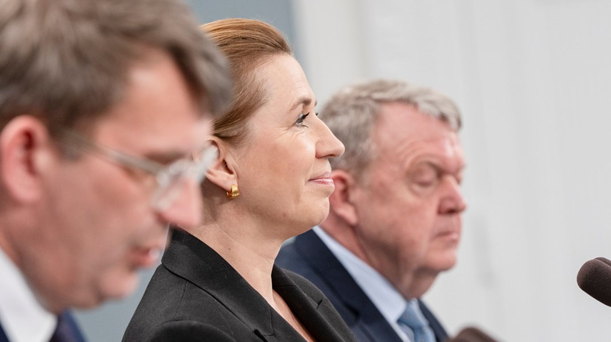 Mette Frederiksen har gode chancer for at genvinde statsministerposten, viser nyt snit af målinger. Et rent blåt flertal ser ud til at være meget langt væk.&nbsp;