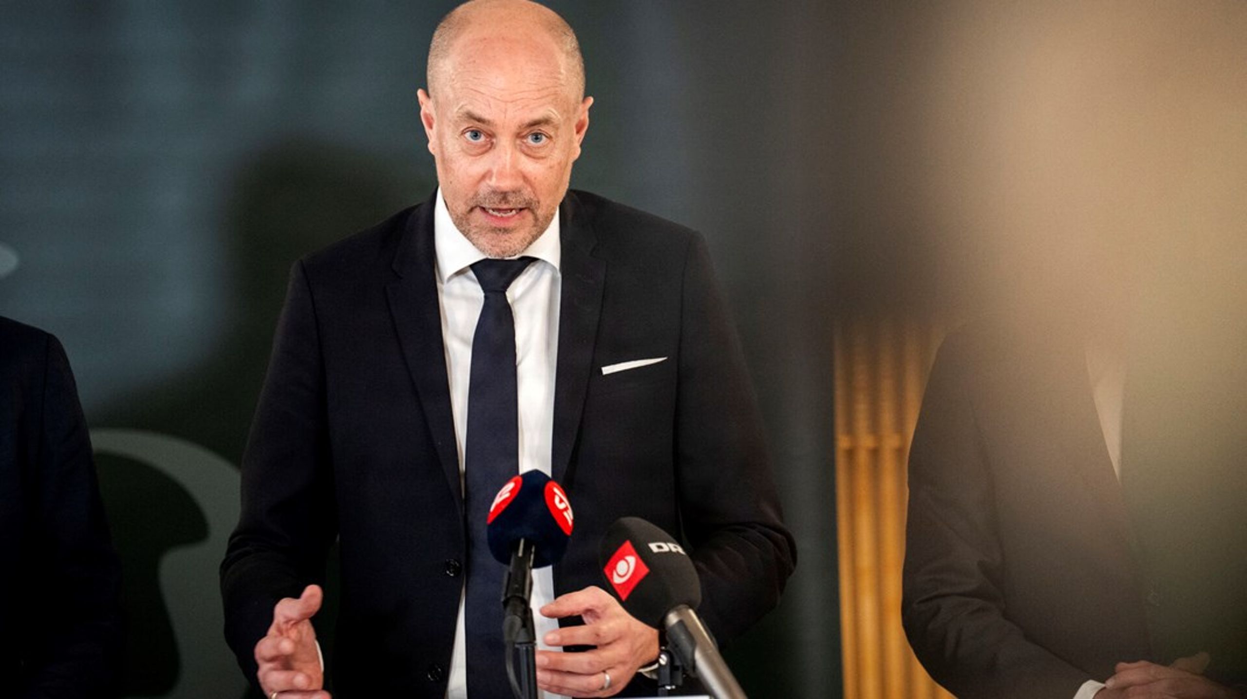 "Der har aldrig været grund til at lave sådan nogle regler før. Men det er der jo så nu, hvor vi ser den slags åbenlys fup af befolkningen," siger Magnus Heunicke (S) efter udskældt valgtest.