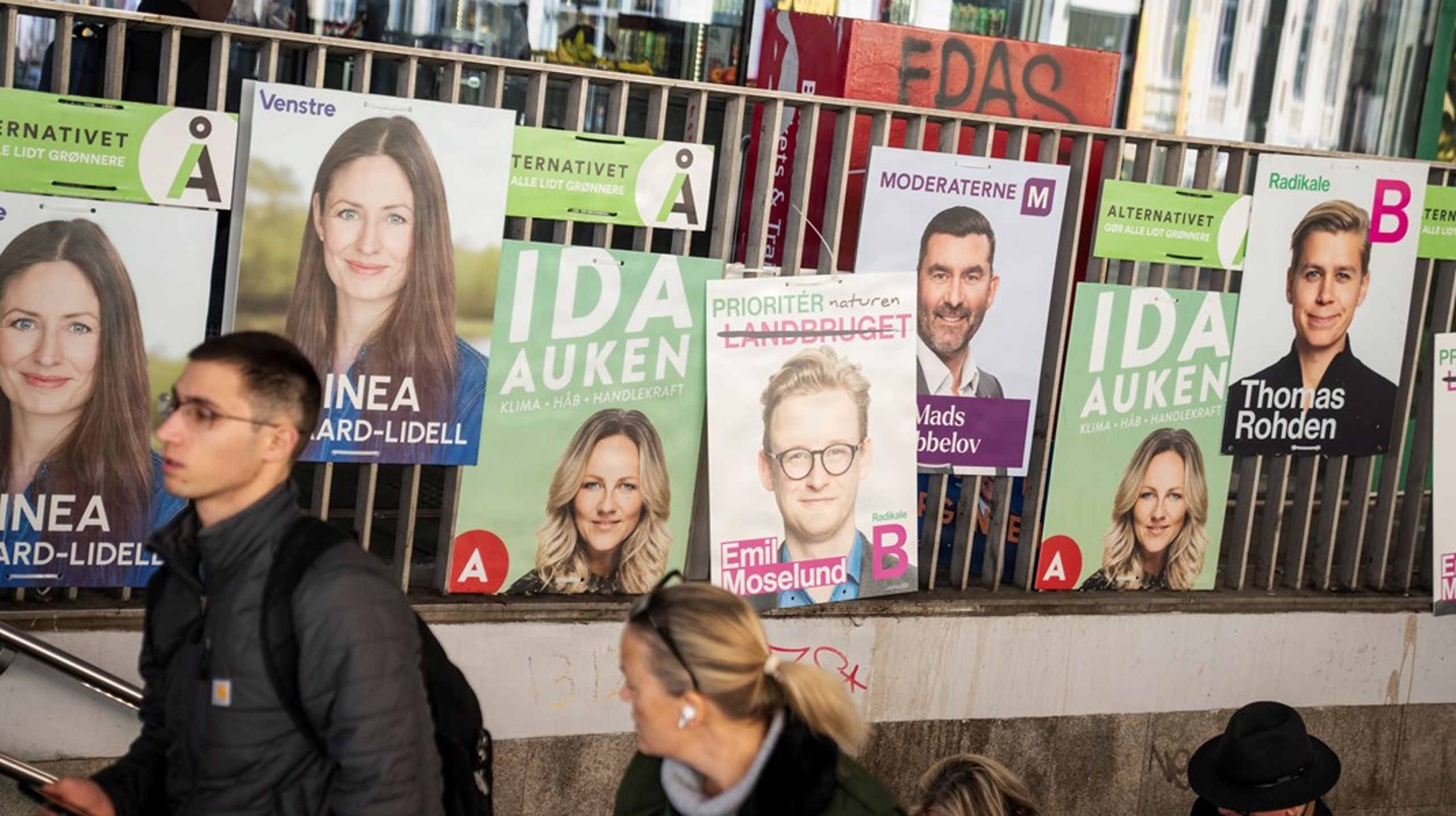 Forskningspolitik fylder ingenting i valgkampen, selvom næsten alle valgkampens emner er dybt afhængige af forskning. Det er et problem,&nbsp;skriver en række medlemmer af&nbsp;Det Unge Akademi.