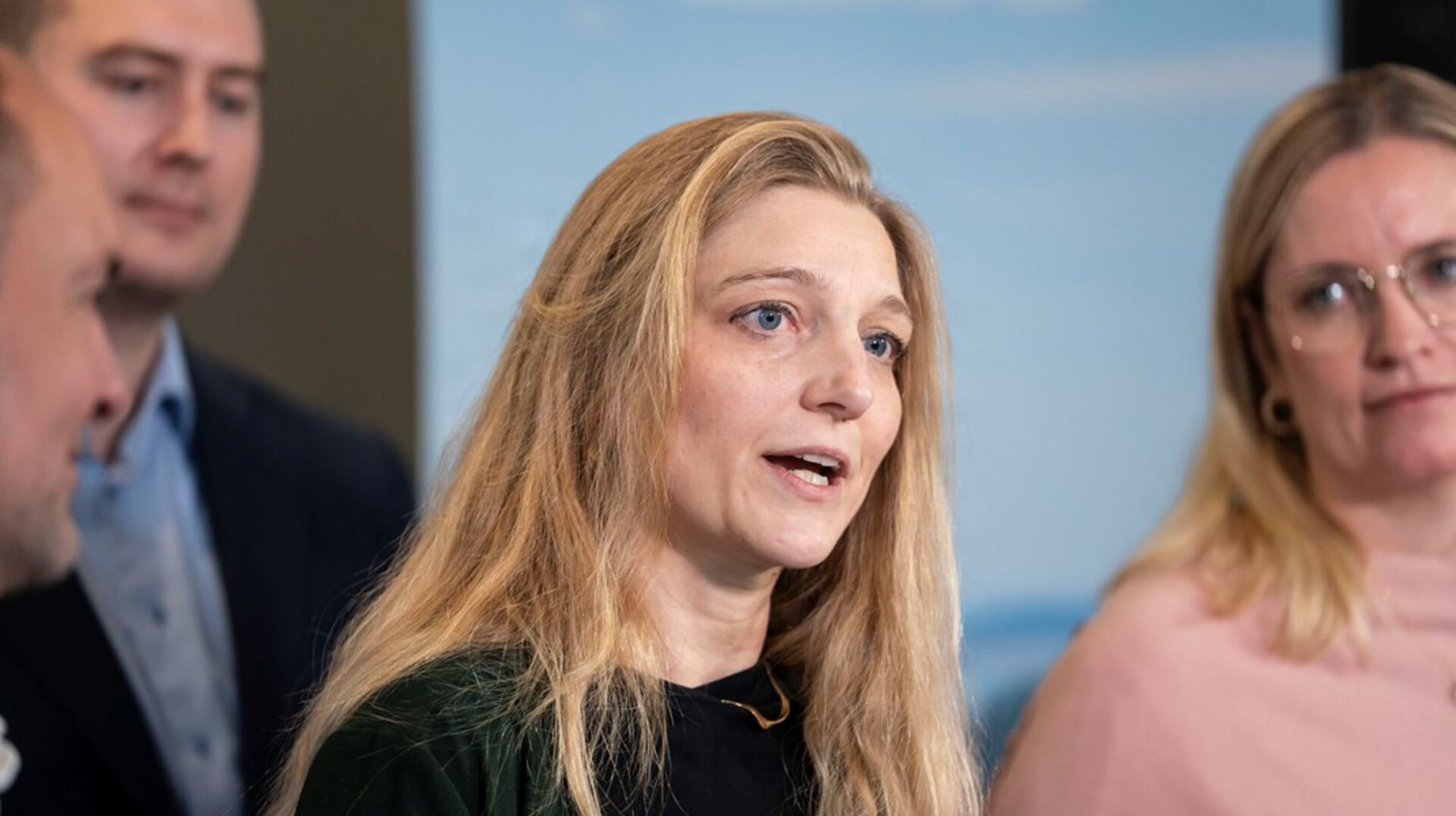 Landbrugsordfører Zenia Stampe (R) glæder sig over, at Socialdemokratiet nu også har spillet ud med strammere krav til dyrevelfærden i de danske svinestalde, men S-udspillet går ikke langt nok, mener hun.